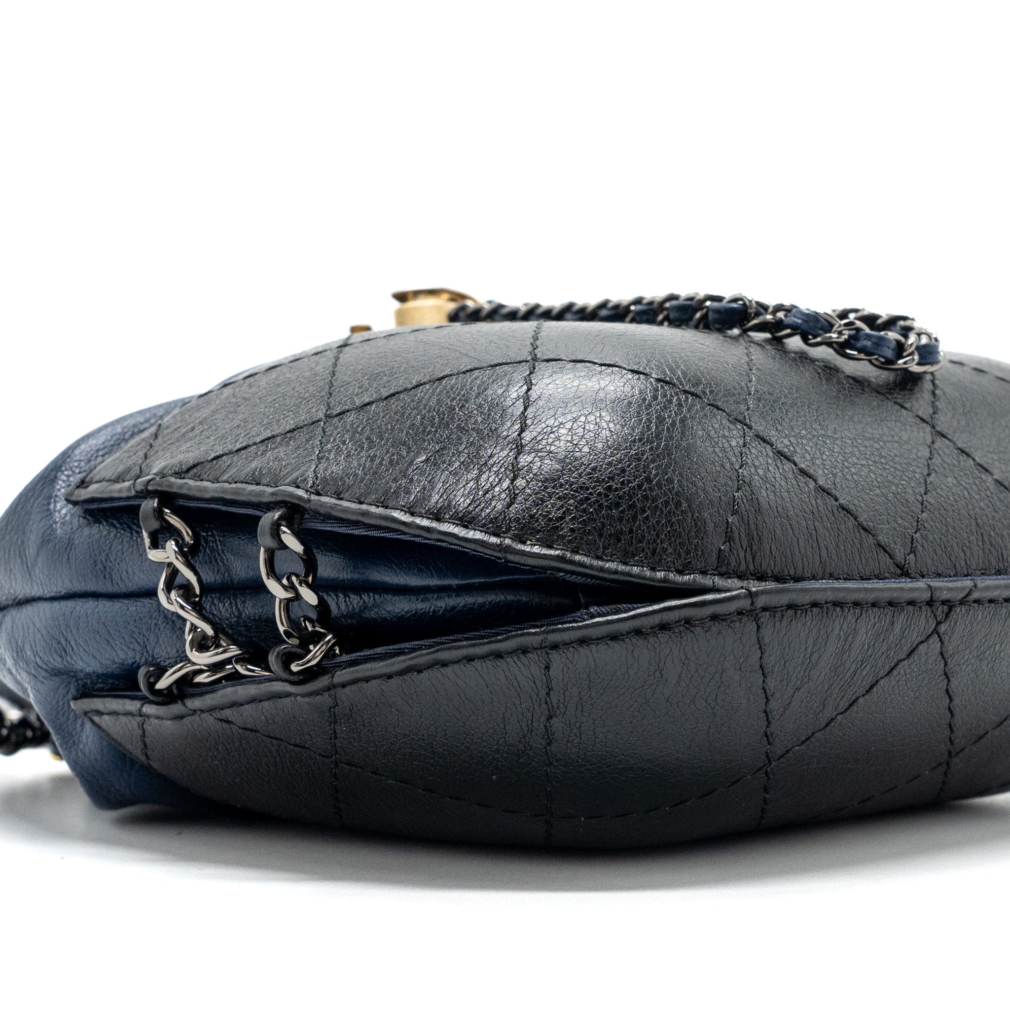 Chanel Small Bucket Bag Calfskin Navy/Black Multicolour Hardware