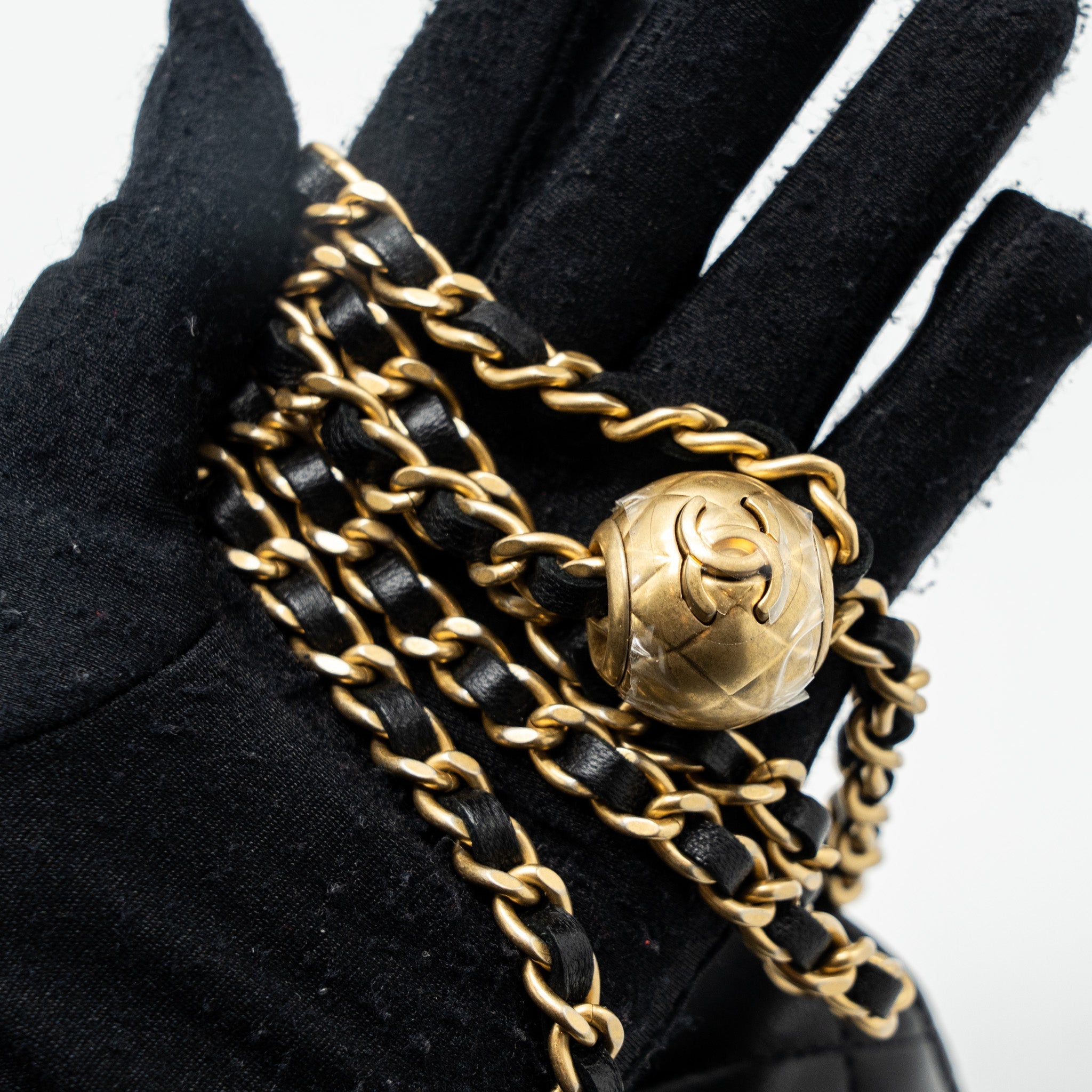 Chanel Pearl Crush Wallet On Chain Lambskin Black  (microchip)