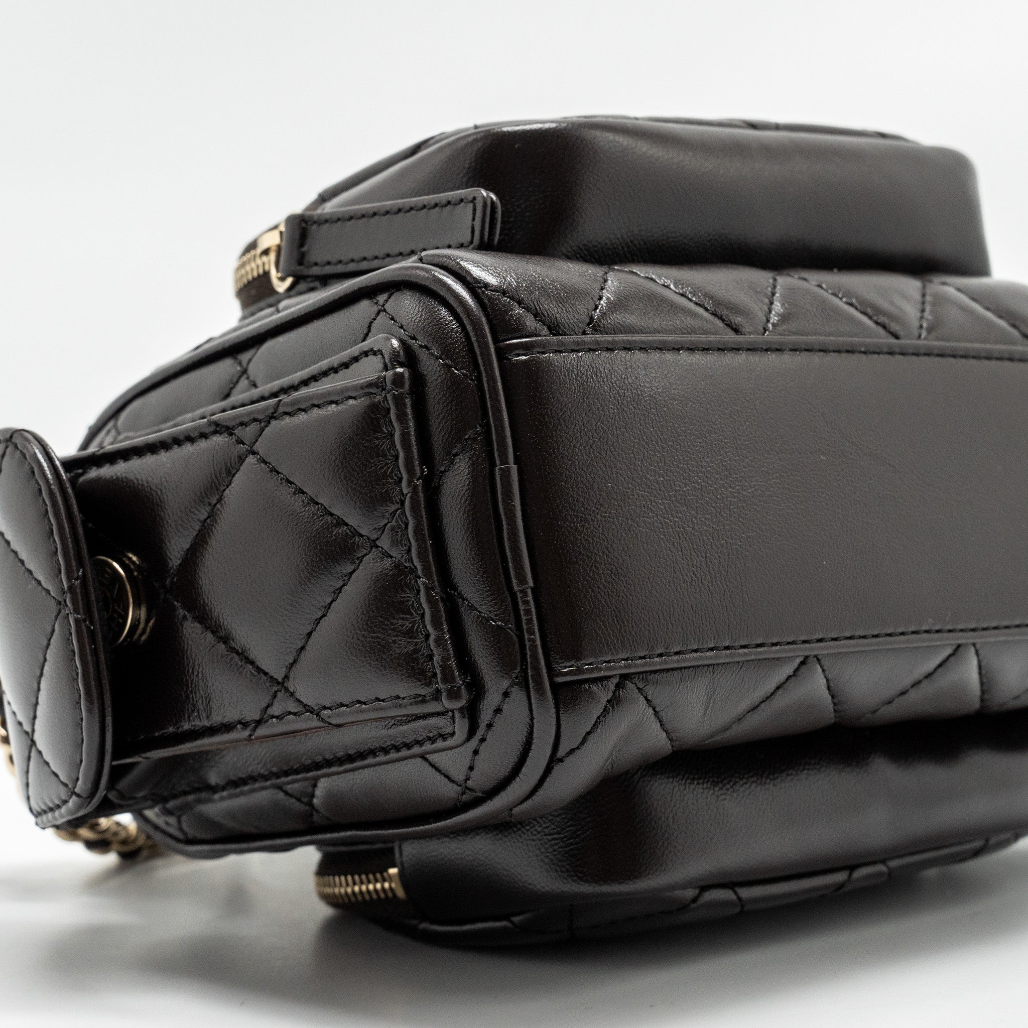 Chanel 24K Small Camera Case Bag Shiny Crumpled Lambskin Dark Brown L (Microchip)