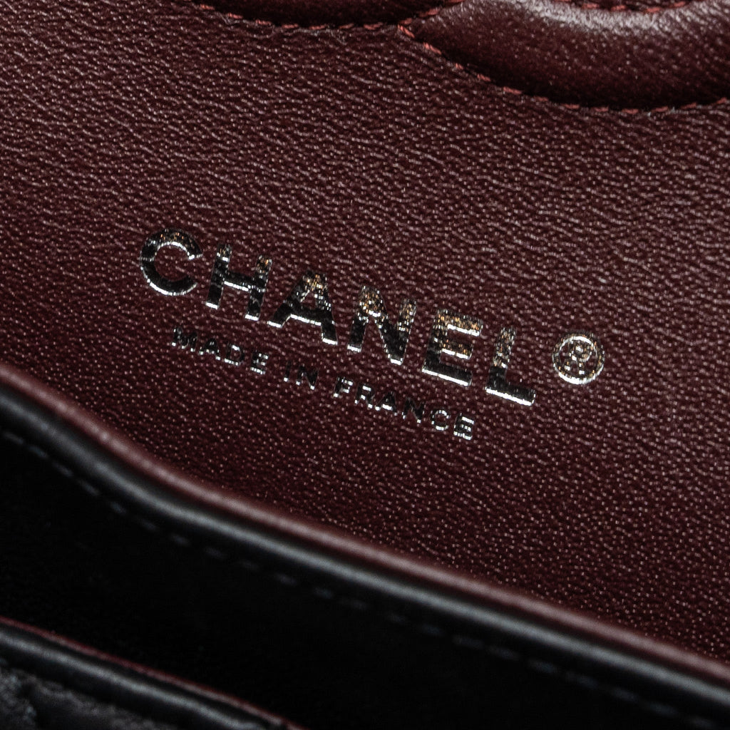 Chanel Medium Classic Double Flap Bag Lambskin Black