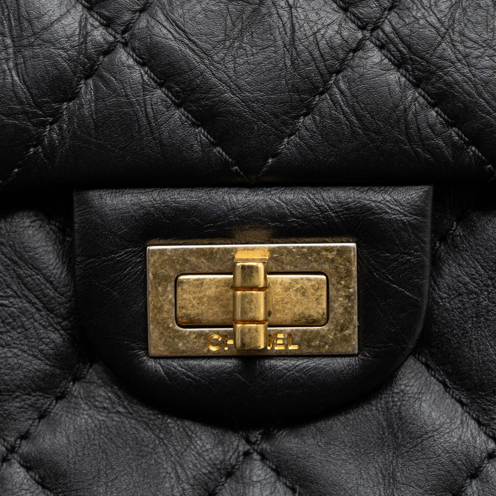 Chanel 2.55 226 Reissue Flap bag aged calfskin black