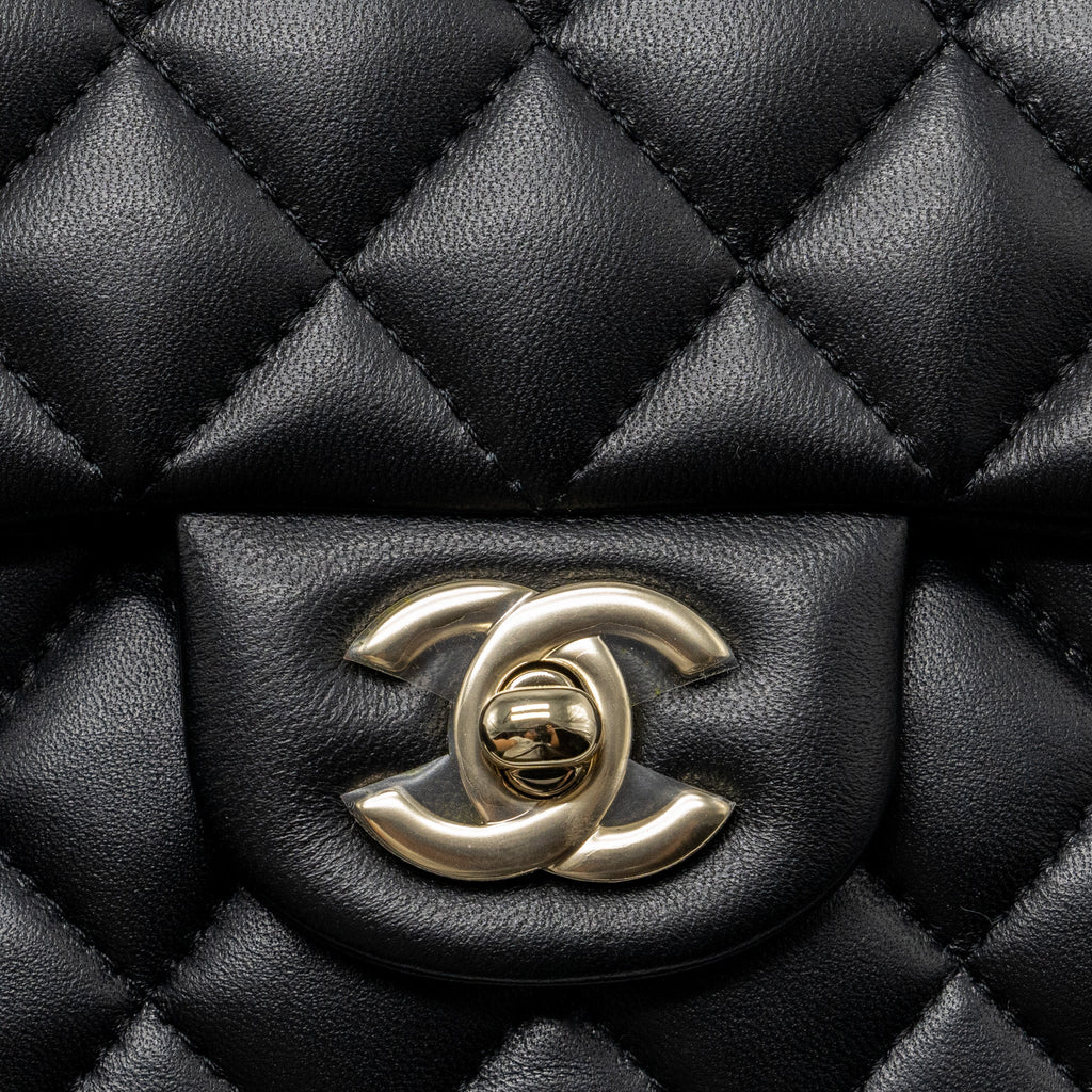 Chanel Top Handle Mini Rectangular Flap Bag Lambskin Black L (Microchip )