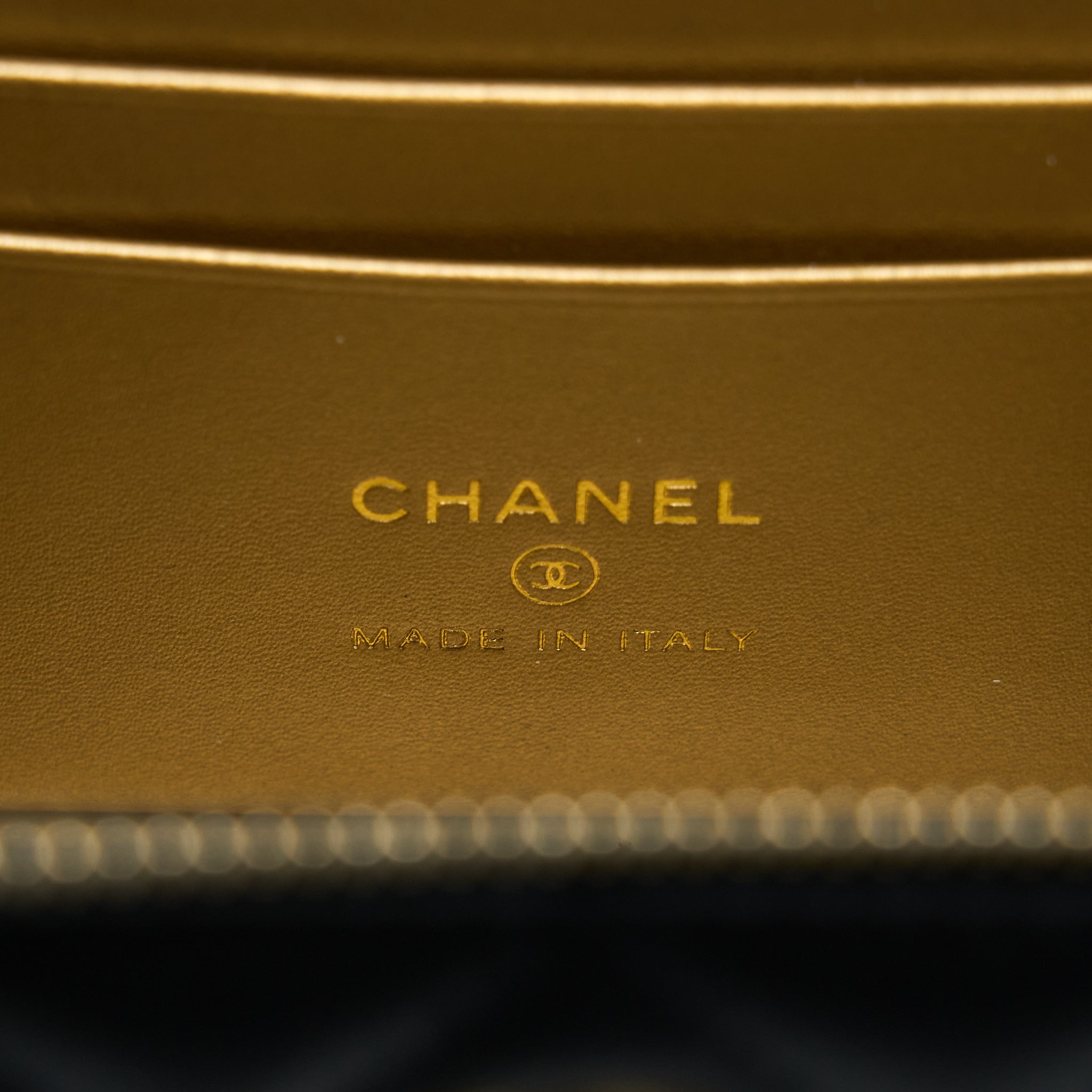 Chanel 22A Pearl Crush Long Vanity With Chain Lambskin Black