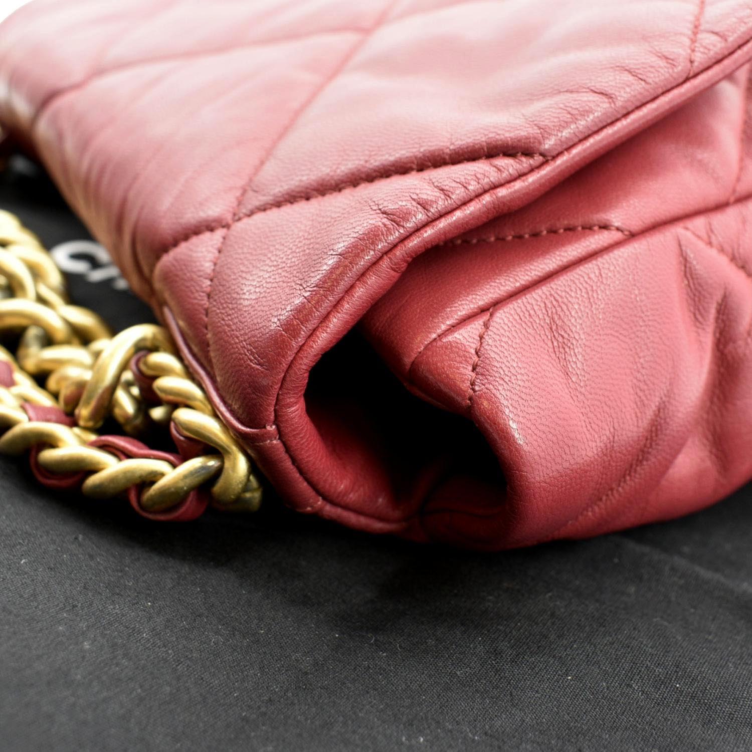 CHANEL 19 Quilted Lambskin Leather Flap Shoulder Bag Red