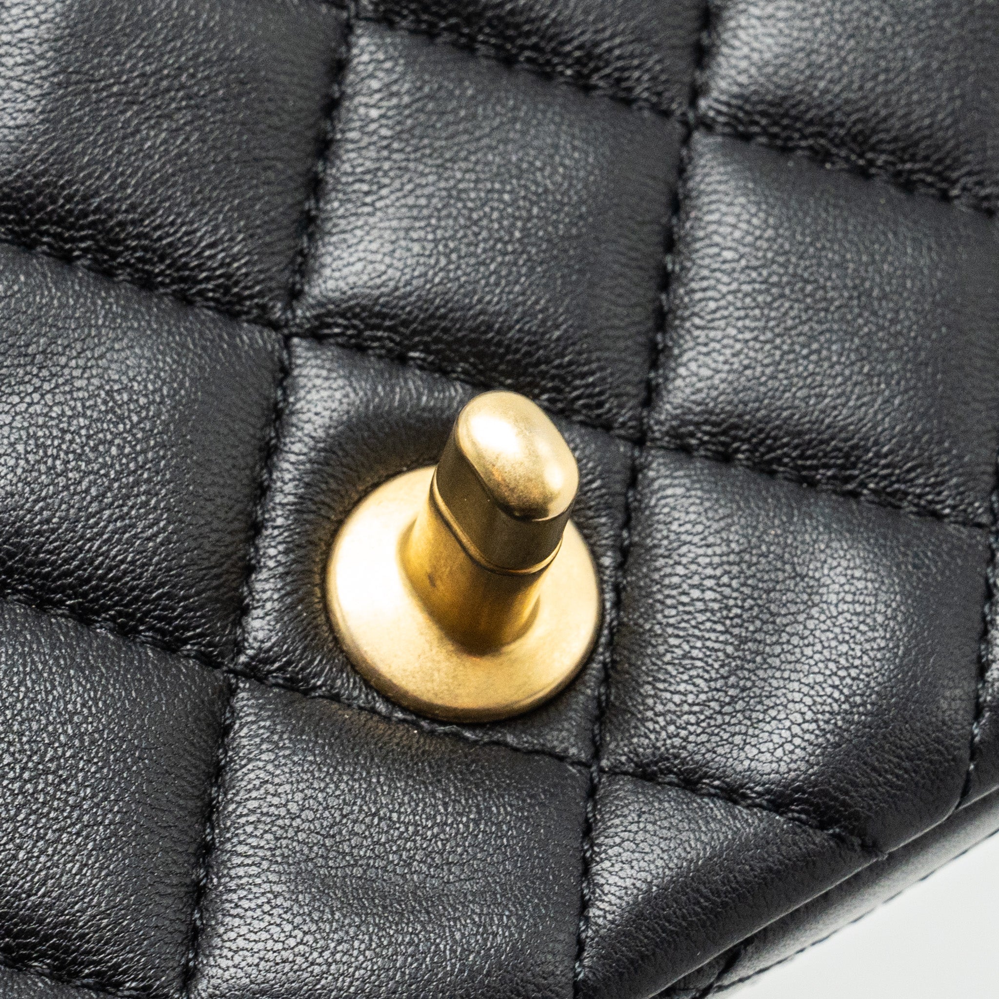 Chanel Camellia Adjustable Chain Mini Square Flap bag Lambskin black  (microchip)