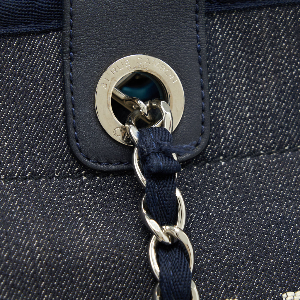 Chanel Large deauville Tote bag Denim Navy