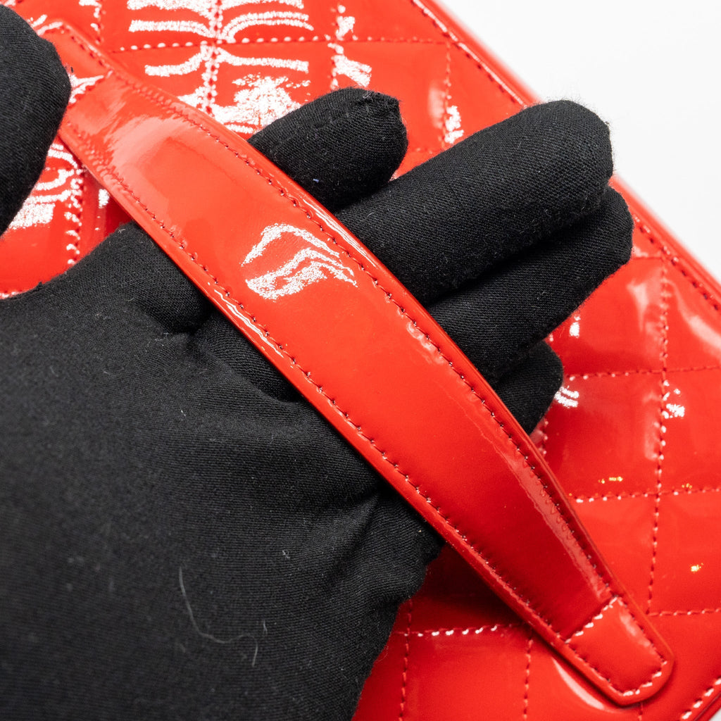 Chanel Large Vanity Pouch Patent Red