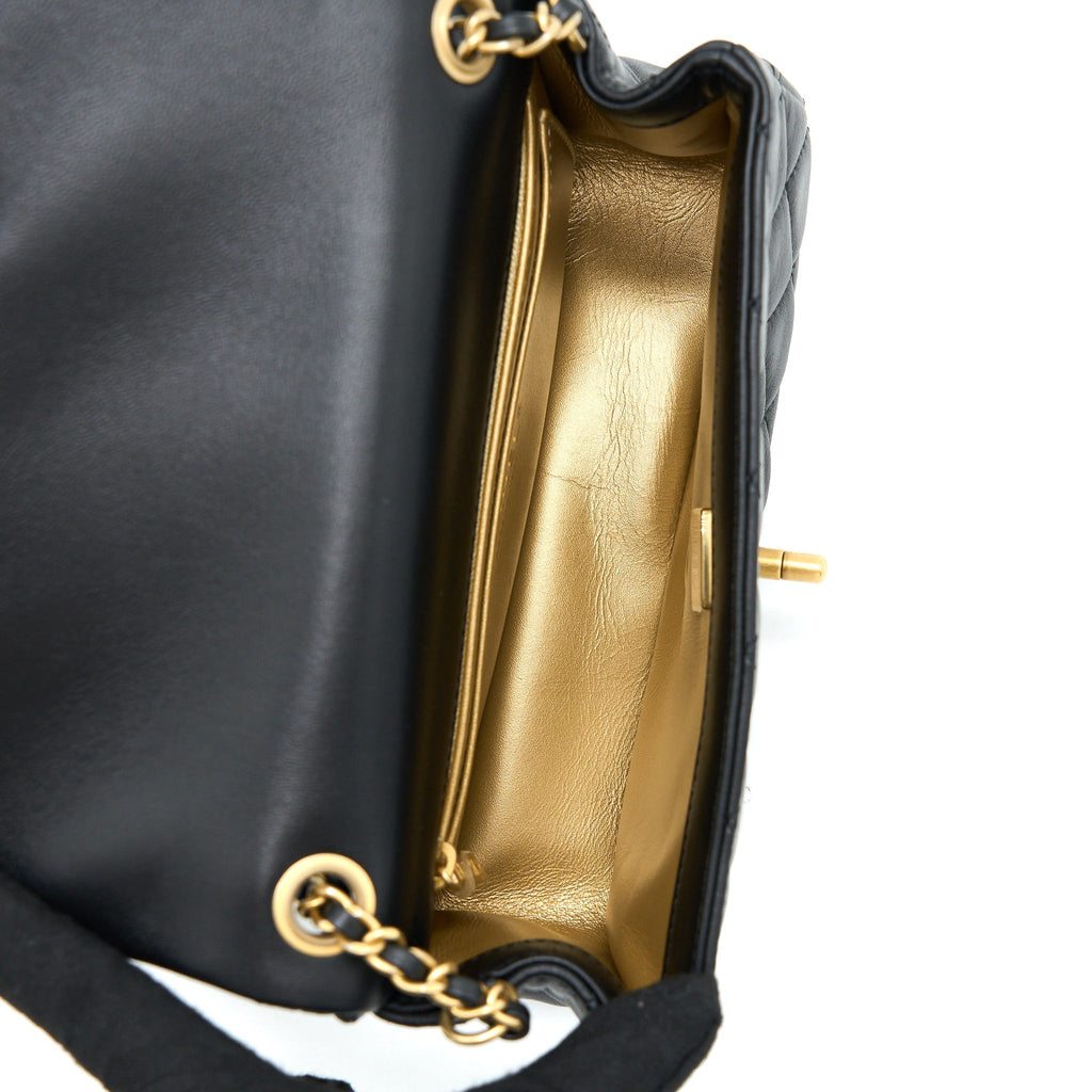 Chanel Pearl Crush Mini Rectangular Lambskin Black Brushed  (Microchip)