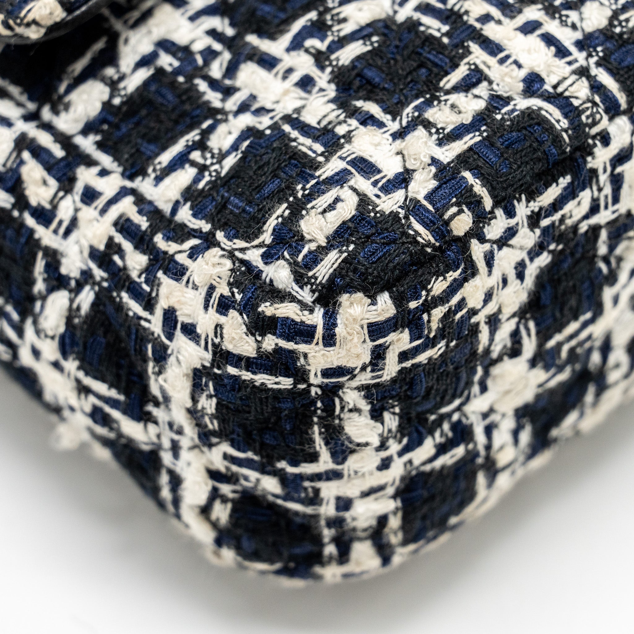Chanel Mini Flap Bag with Detailed Chain Tweed Black/White L (Microchip)