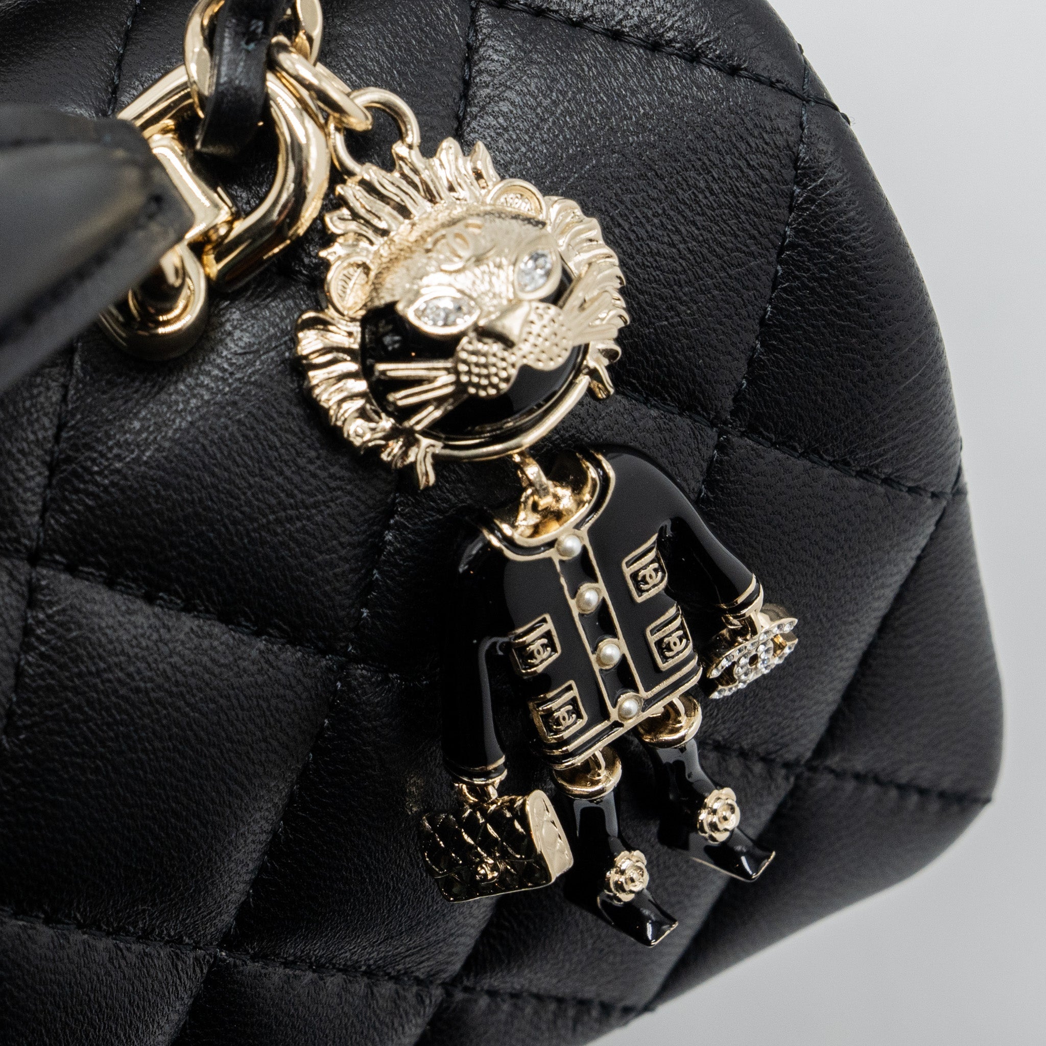 Chanel 22P Lion Charm Top Handle Mini Rectangular Flap Bag Lambskin Black L (microchip)