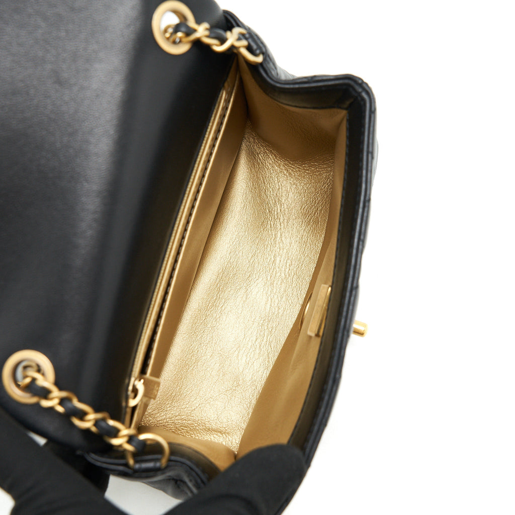 Chanel pearl Crush mini square Flap bag lambskin Black