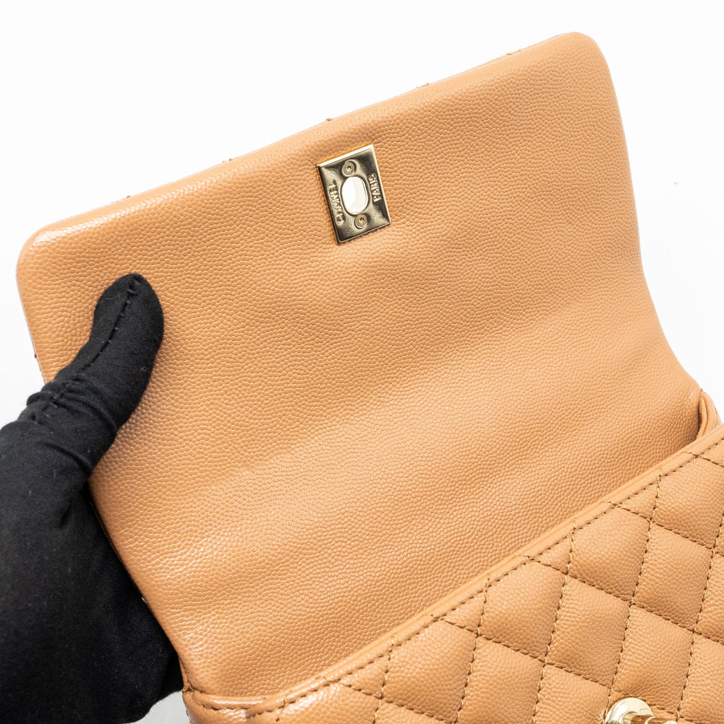 Chanel 21P Small Coco Handle Caviar caramel L