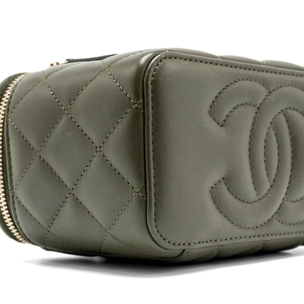 Chanel Detail Top Handle Long Vanity With Chain Lambskin Dark Green  (Microchip)
