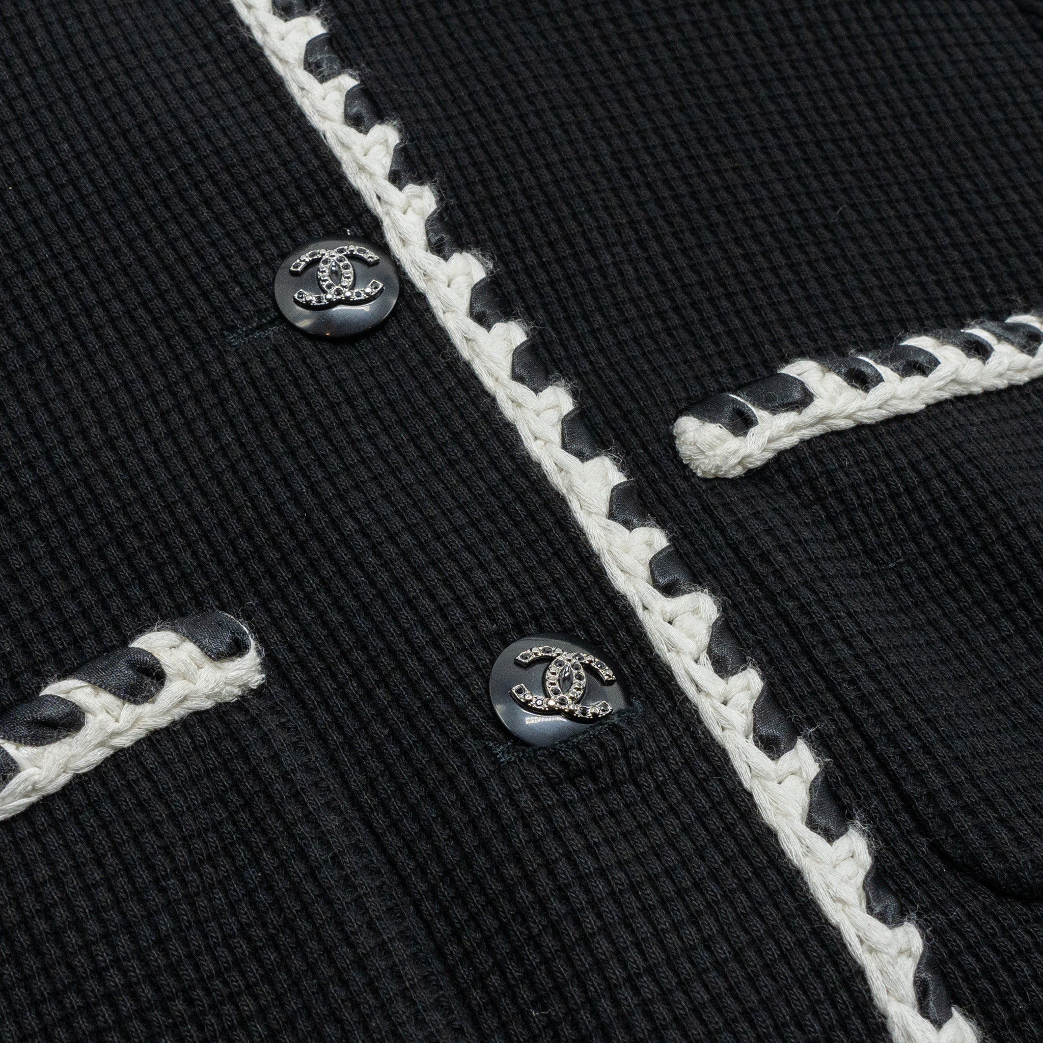 Chanel size 40 21C Jacket cotton Black