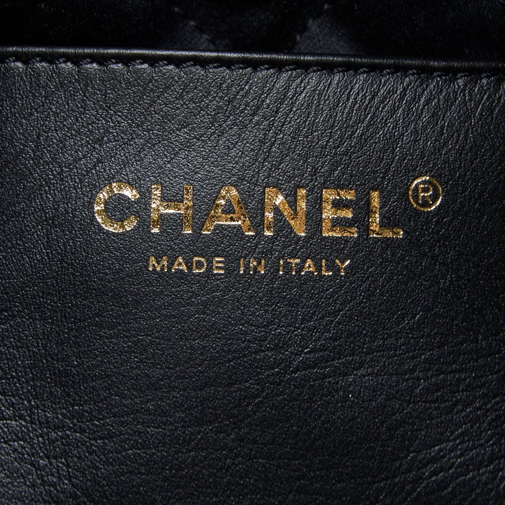Chanel 23S Mini 22 Bag with Pearl Shiny Calfskin Black  (Microchip)