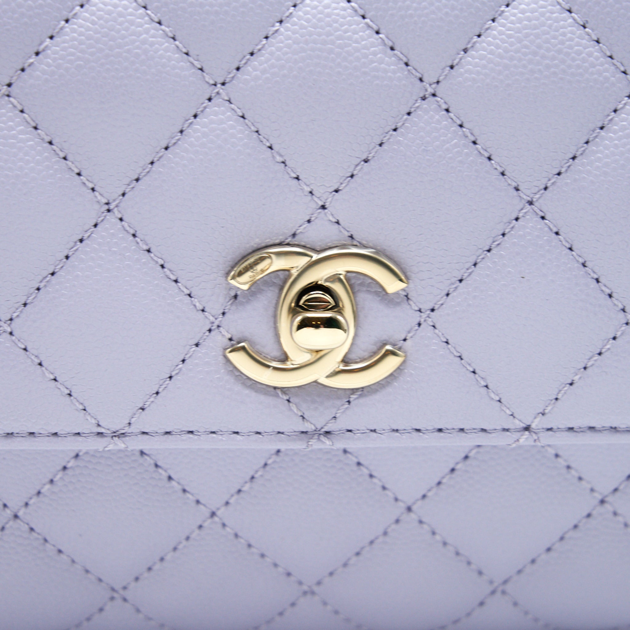 Chanel 21K Coco Handle Caviar lilac/ light Purple L
