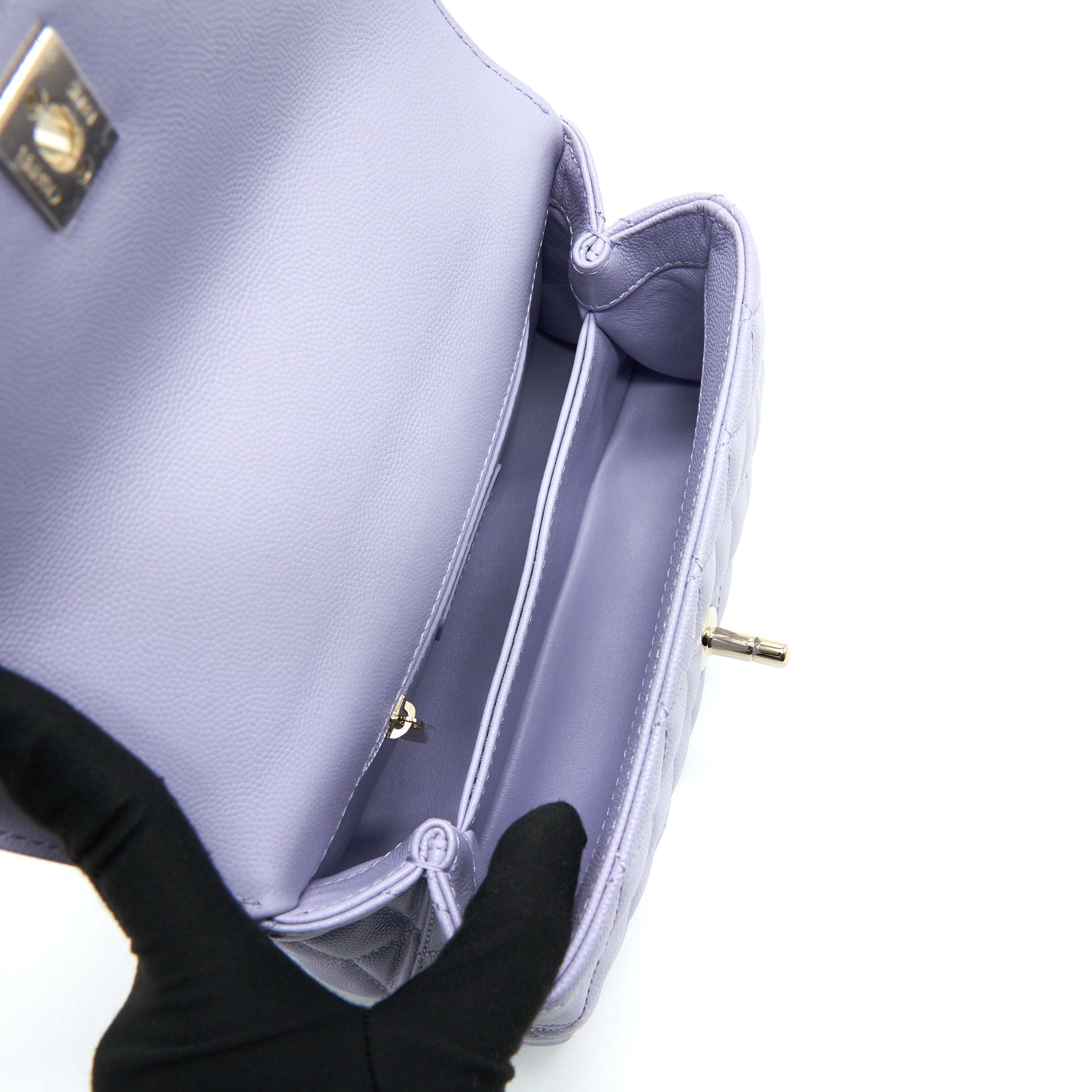 Chanel 21K Coco Handle Caviar lilac/ light Purple L