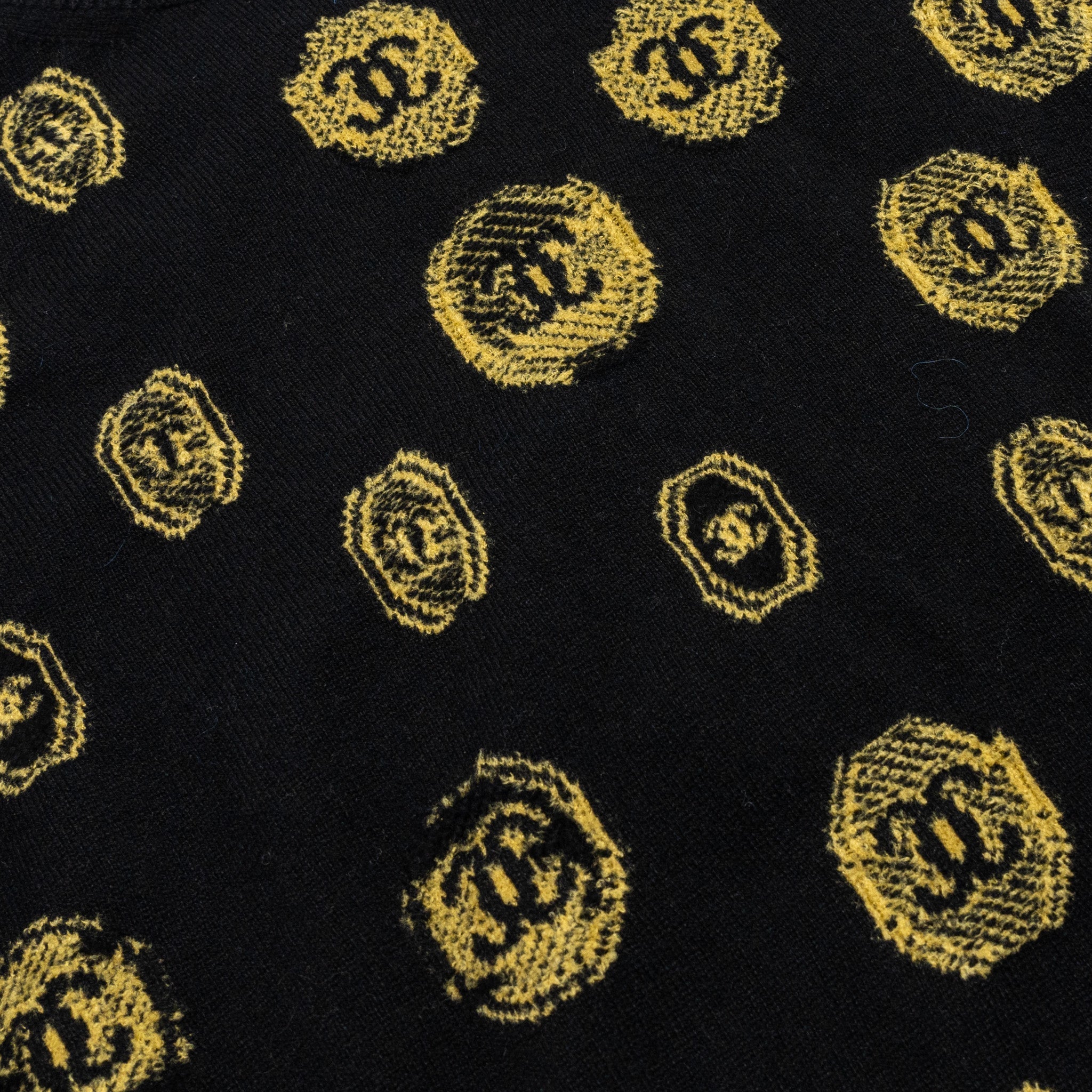 Chanel Size 40 21A Pullover sweater/CASHMERE Black/Gold