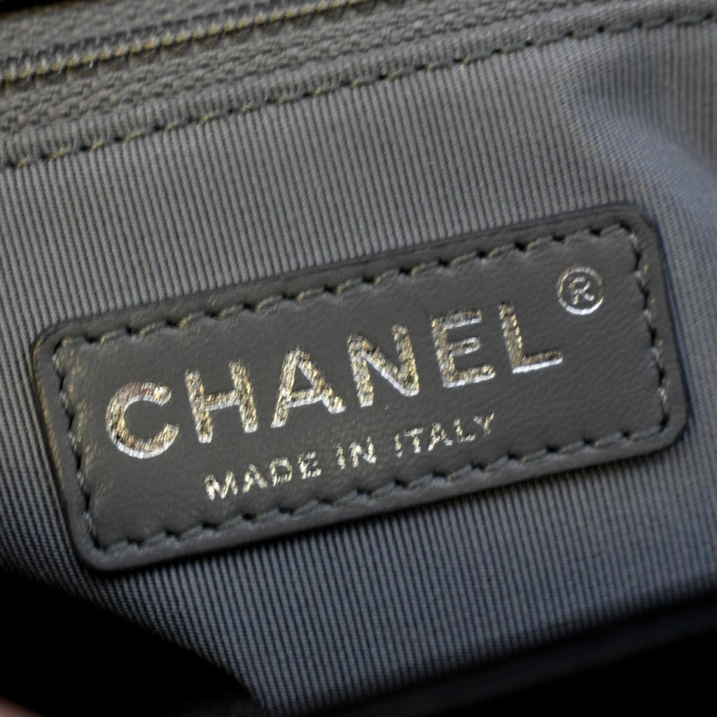 CHANEL Wild Stitch Boy Quilted Lambskin Leather Shoulder Bag Black