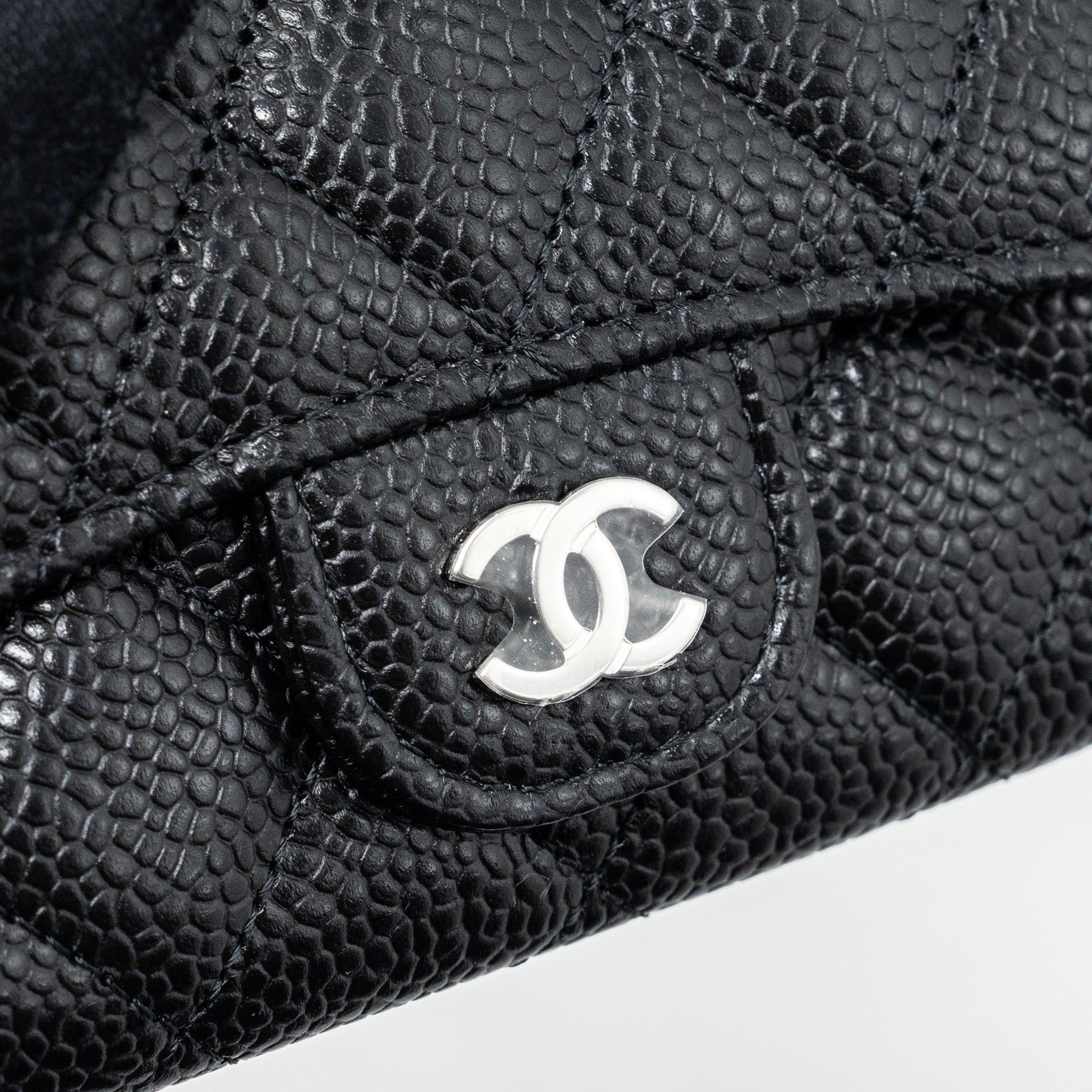 chanel classic flap card holder caviar black  (Microchip)