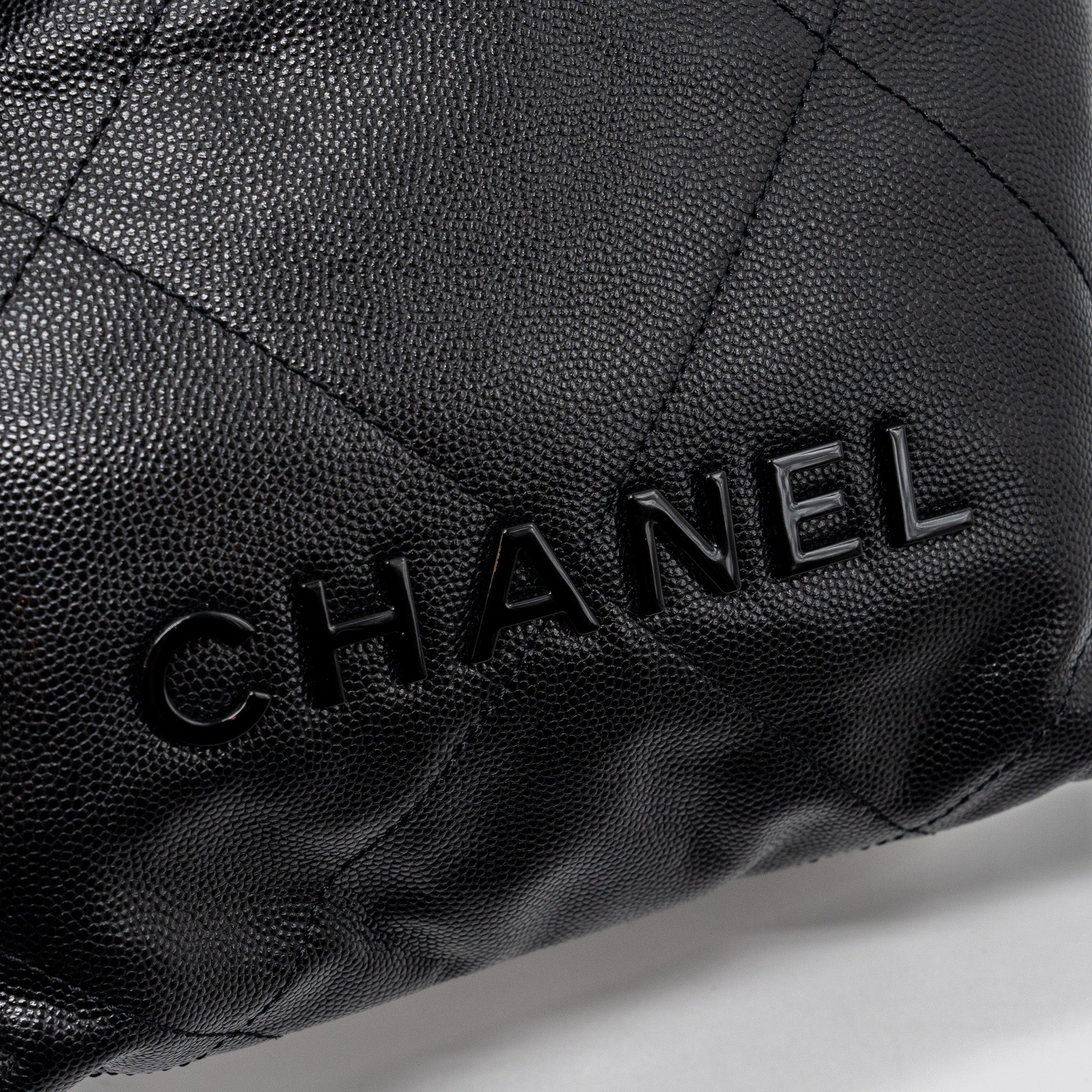 Chanel mini 22 bag caviar black  (microchip)