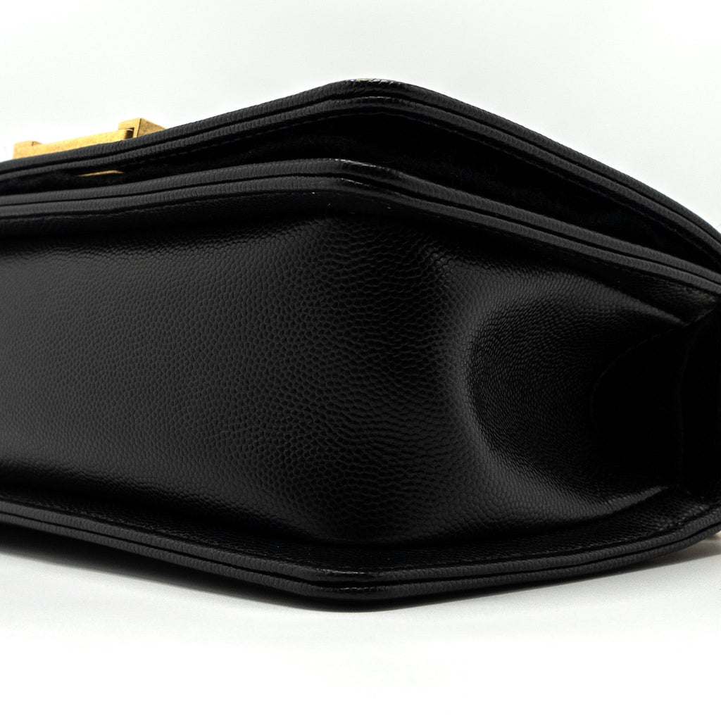 CHANEL SMALL BOY Bag Caviar BLACK  (Microchip)