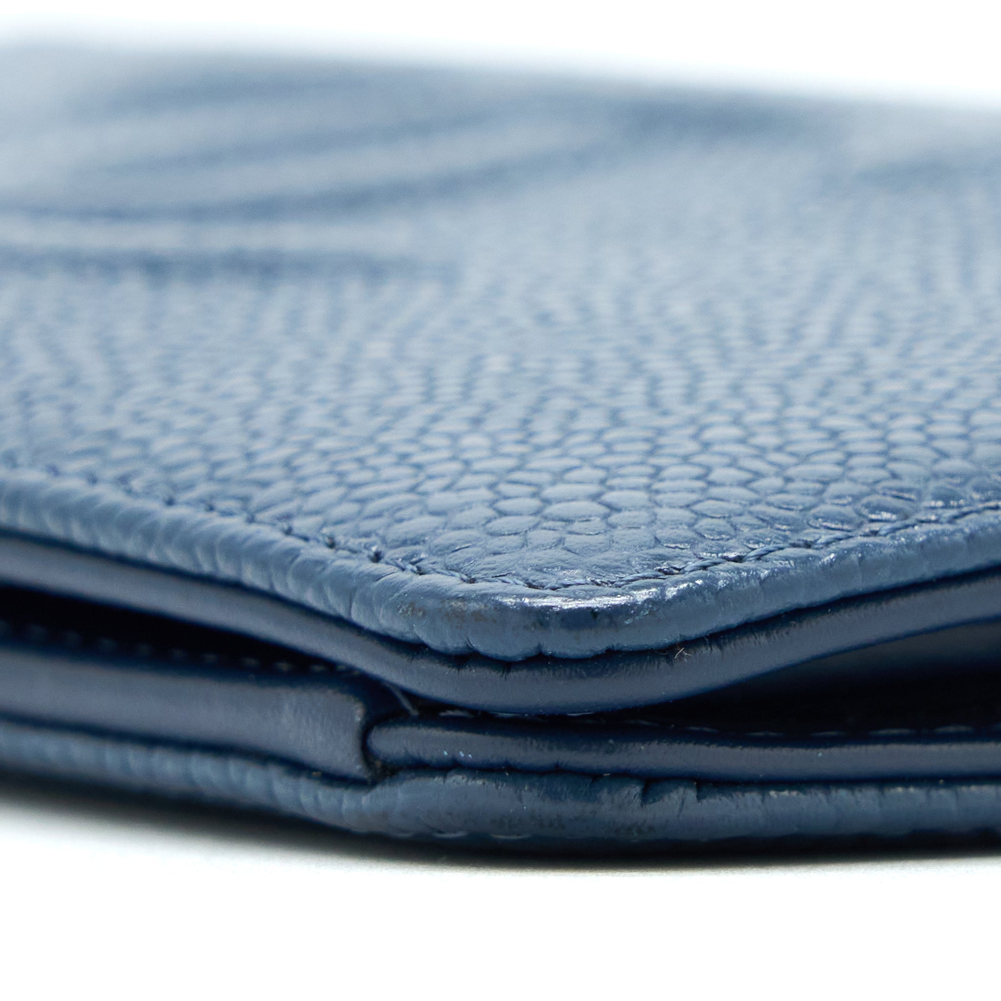 Chanel CC Logo Fold Wallet Caviar Navy