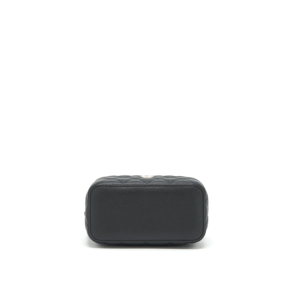 Chanel 22P Long Vanity With CC Logo Chain Caviar Black L