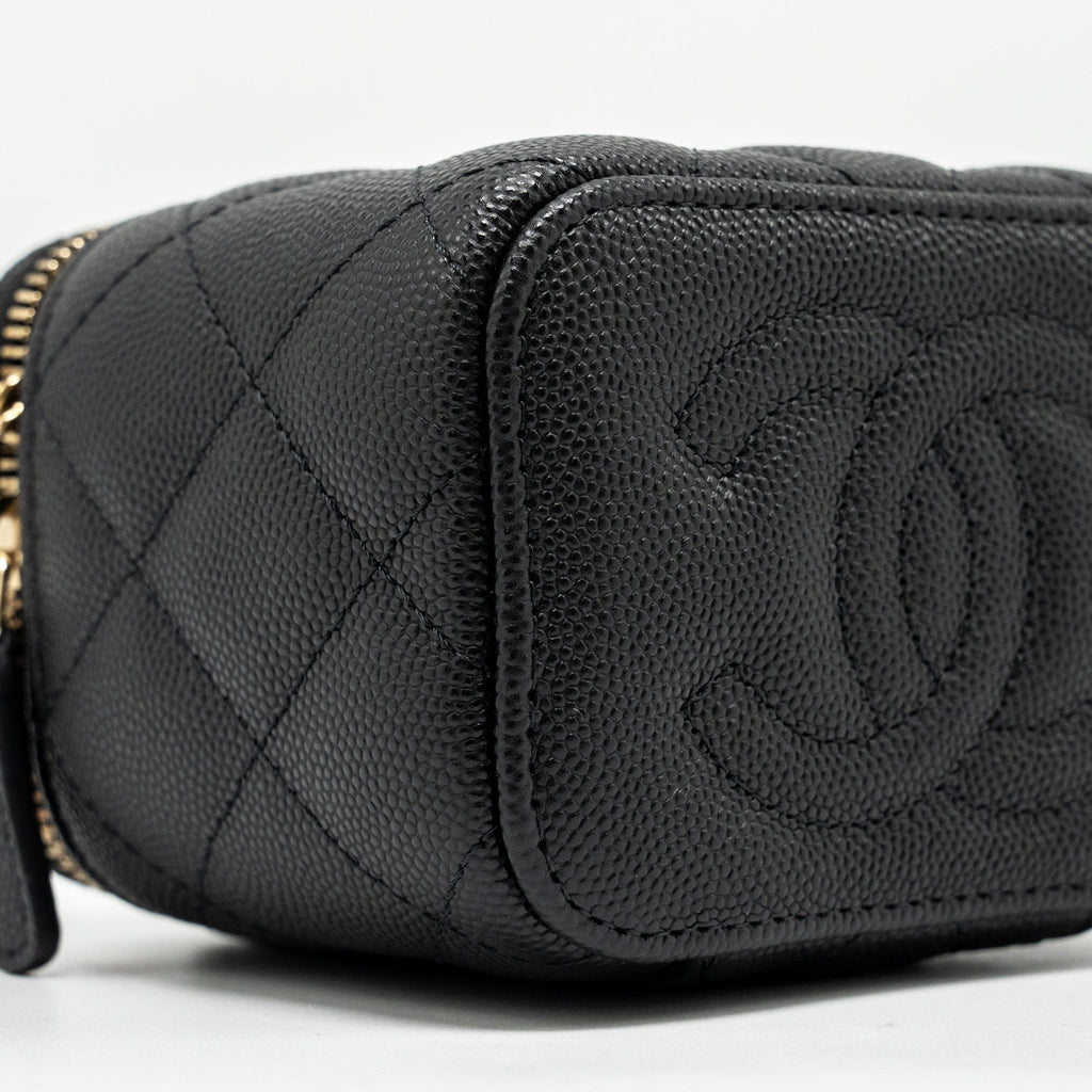 Chanel Mini Vanity with Chain Caviar Black L (Microchip)