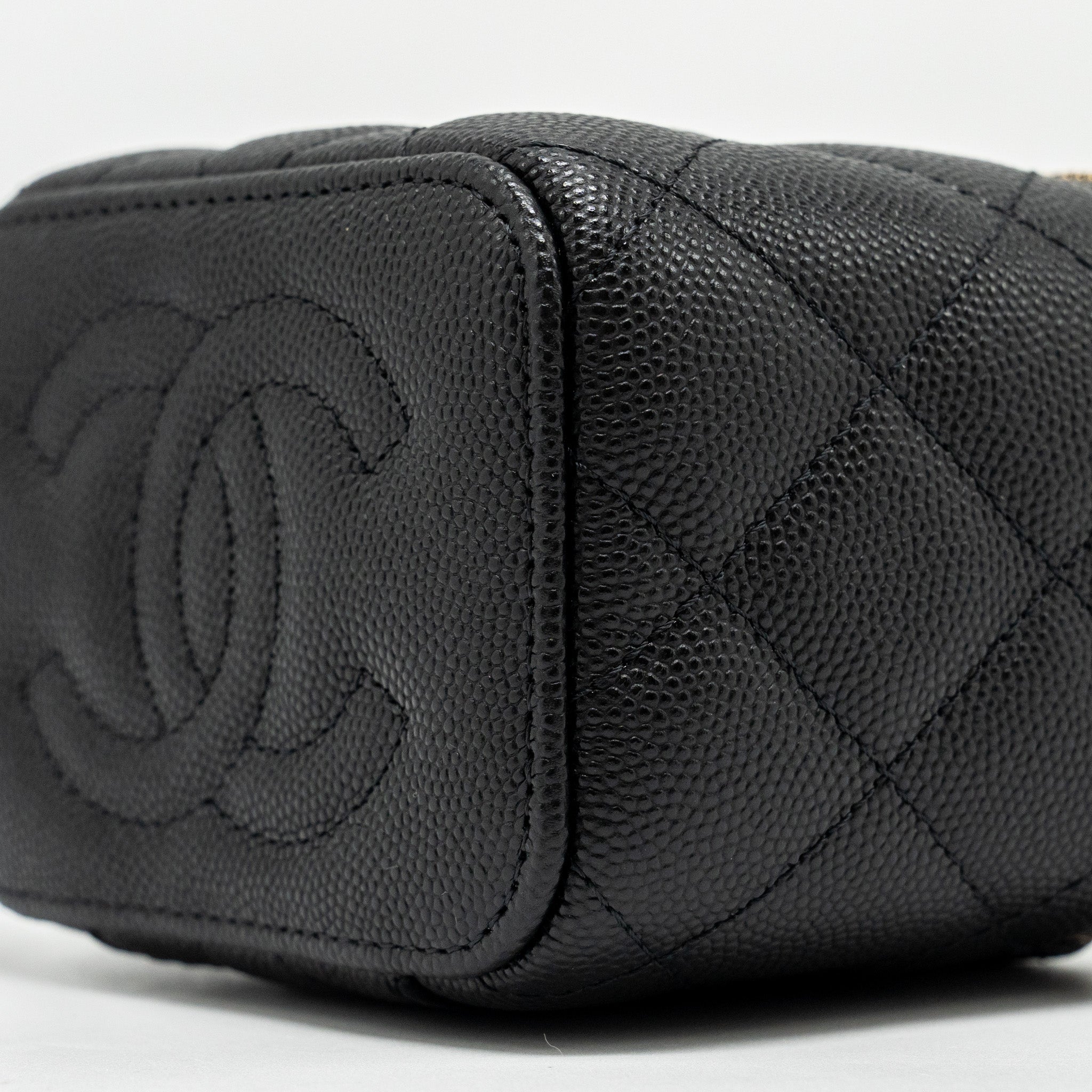 Chanel Mini Vanity with Chain Caviar Black L (Microchip)