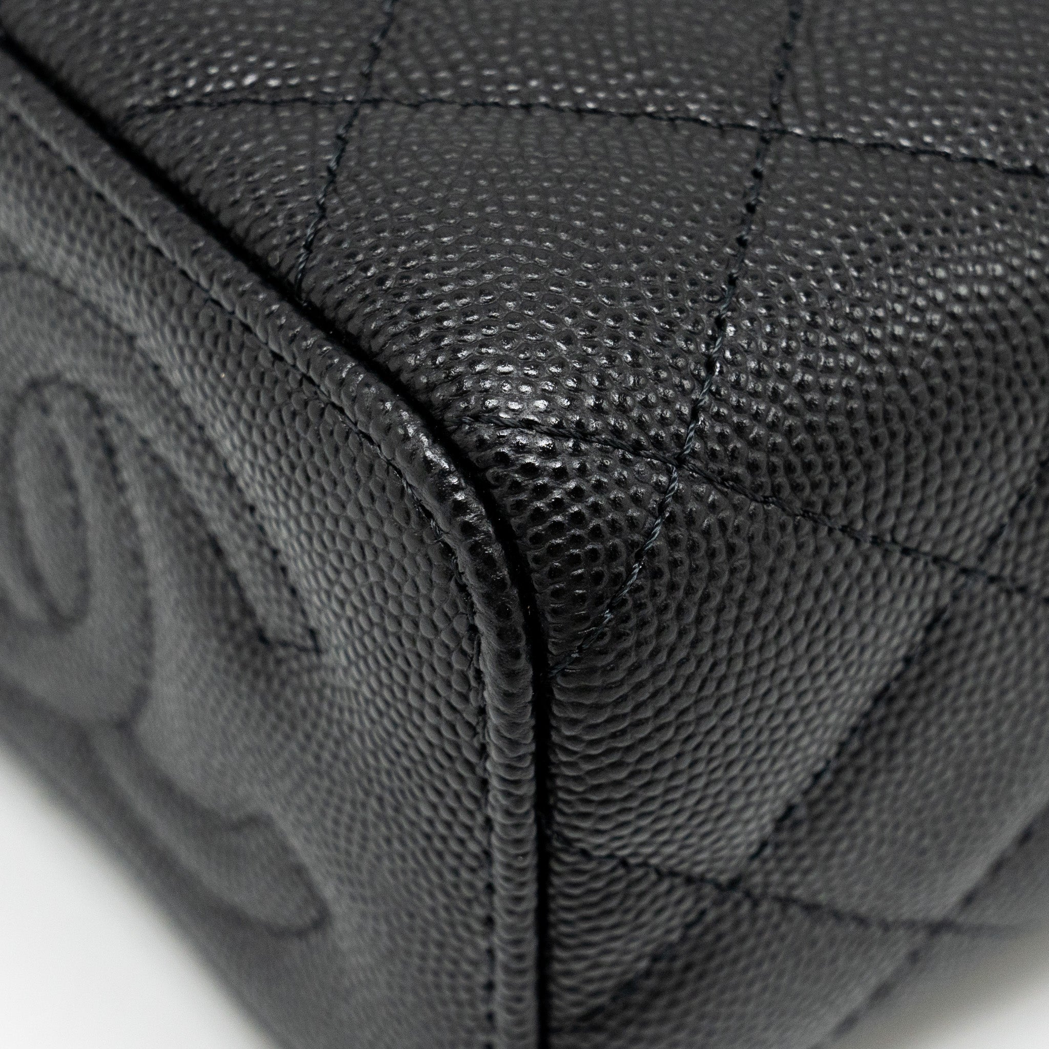 Chanel Mini Vanity with Chain Caviar Black L (Microchip)