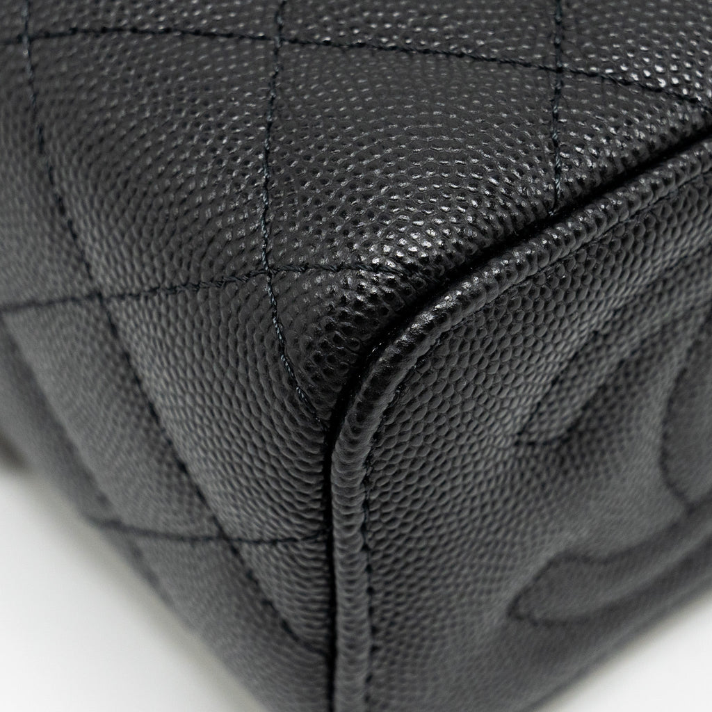 Chanel Mini Vanity with Chain Caviar Black L (Microchip)