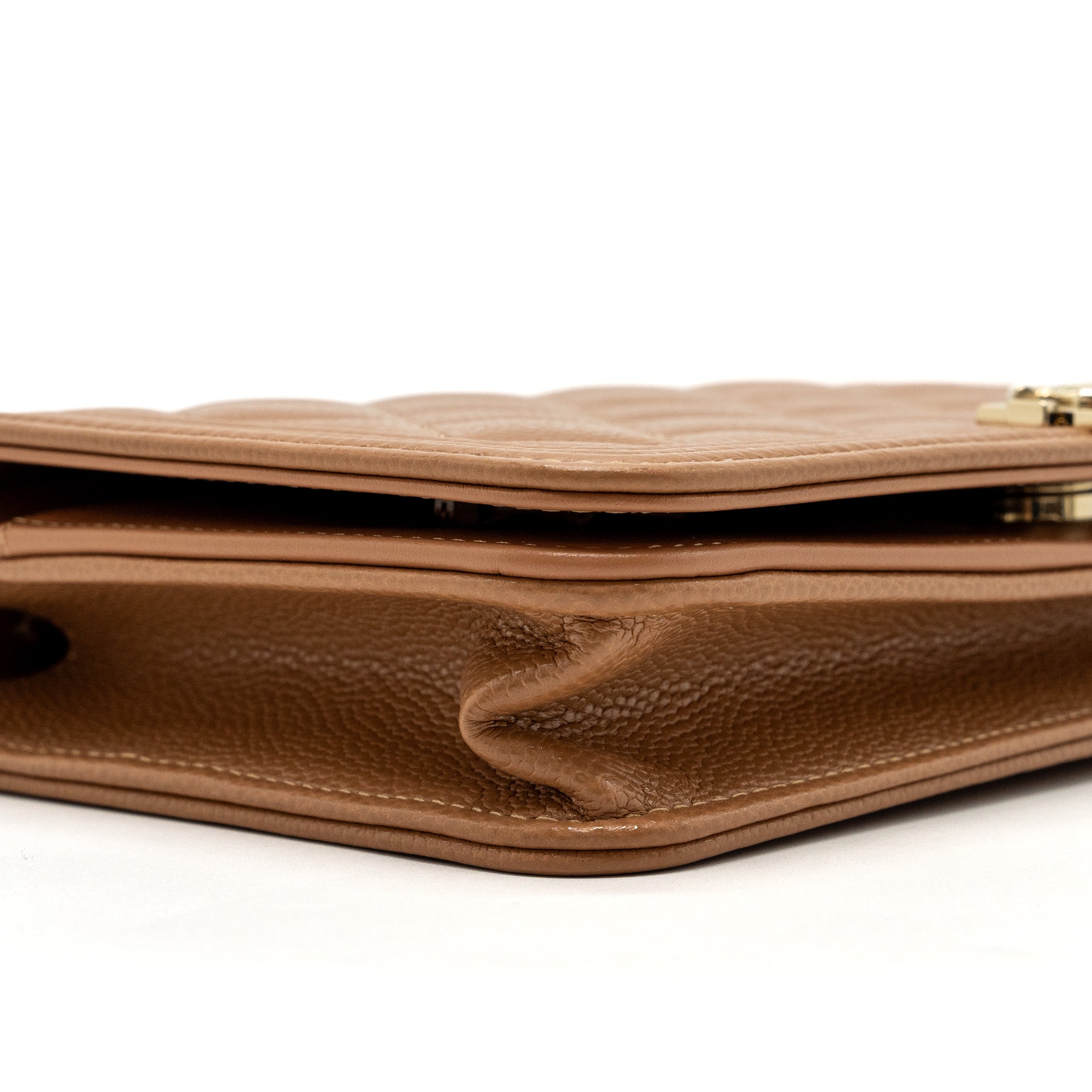 Chanel boy wallet on chain caviar light caramel L (microchip)