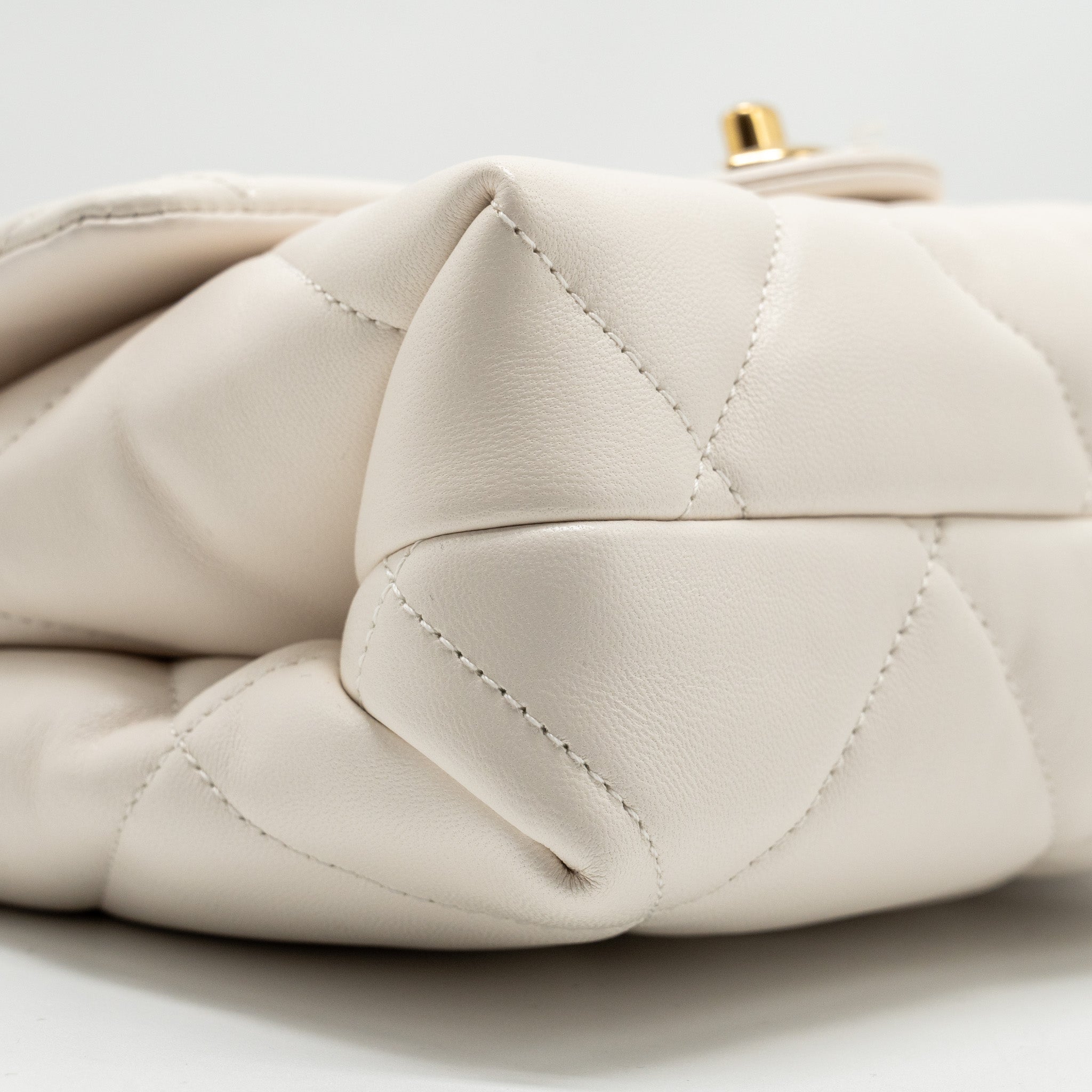 Chanel 22B Chain Cushion Flap Bag Lambskin White  (Microchip)