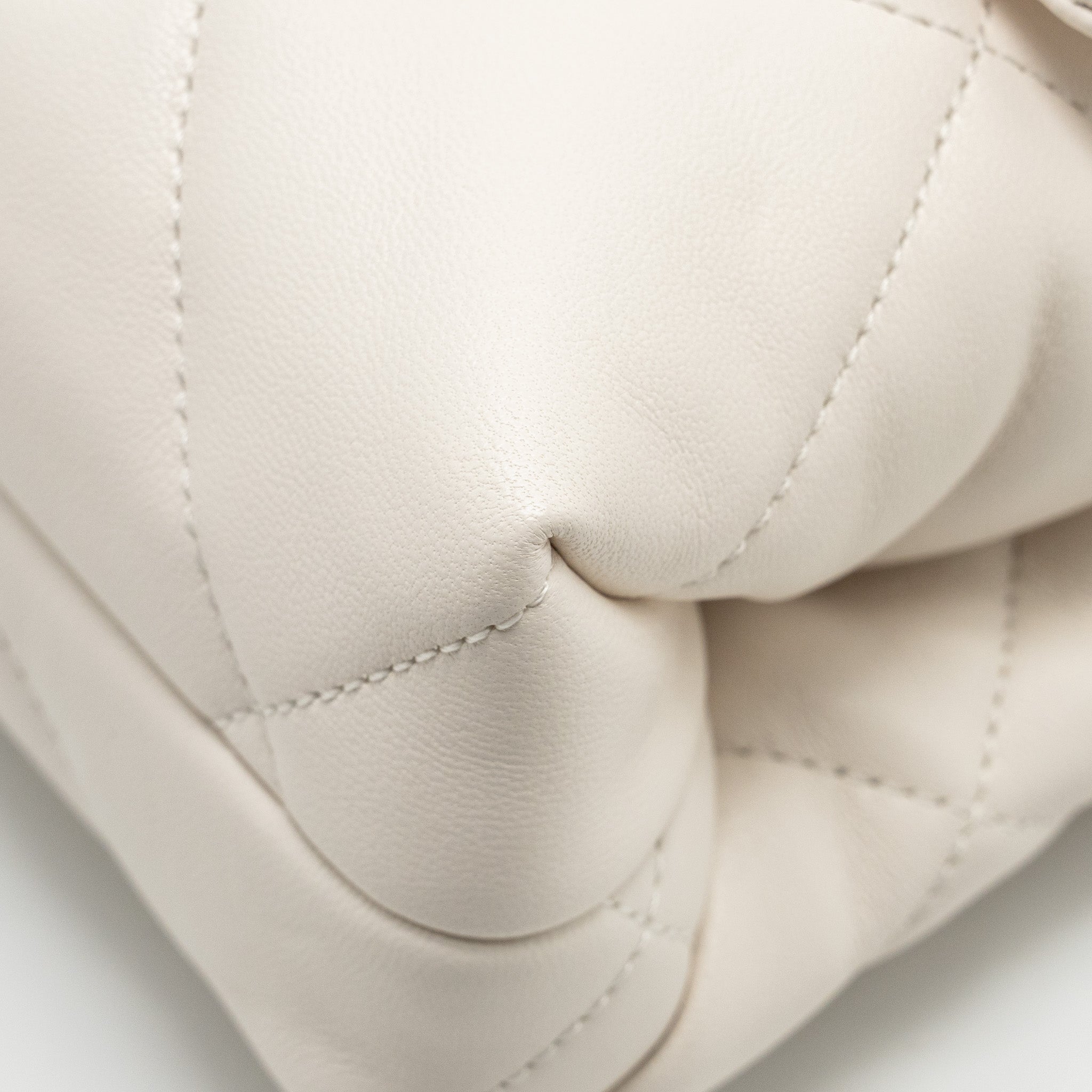 Chanel 22B Chain Cushion Flap Bag Lambskin White  (Microchip)