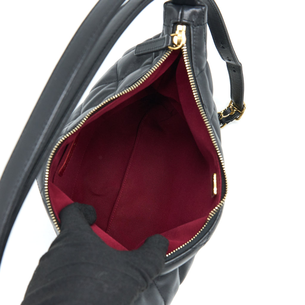 Chanel 22B Hobo Bag Lambskin Black  (Microchip)