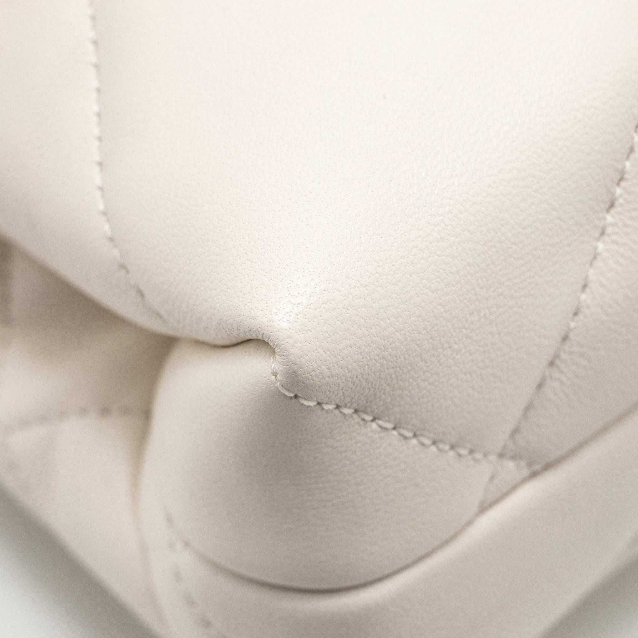 Chanel 22B Chain Cushion Flap Bag Lambskin White  (Microchip)