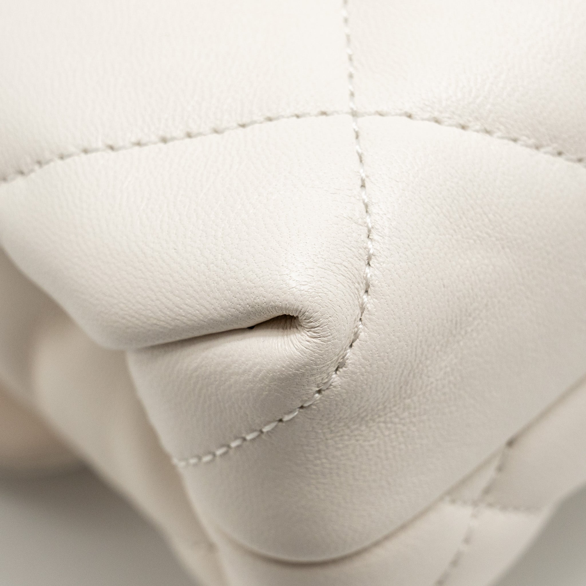 Chanel 22B Chain Cushion Flap Bag Lambskin White  (Microchip)
