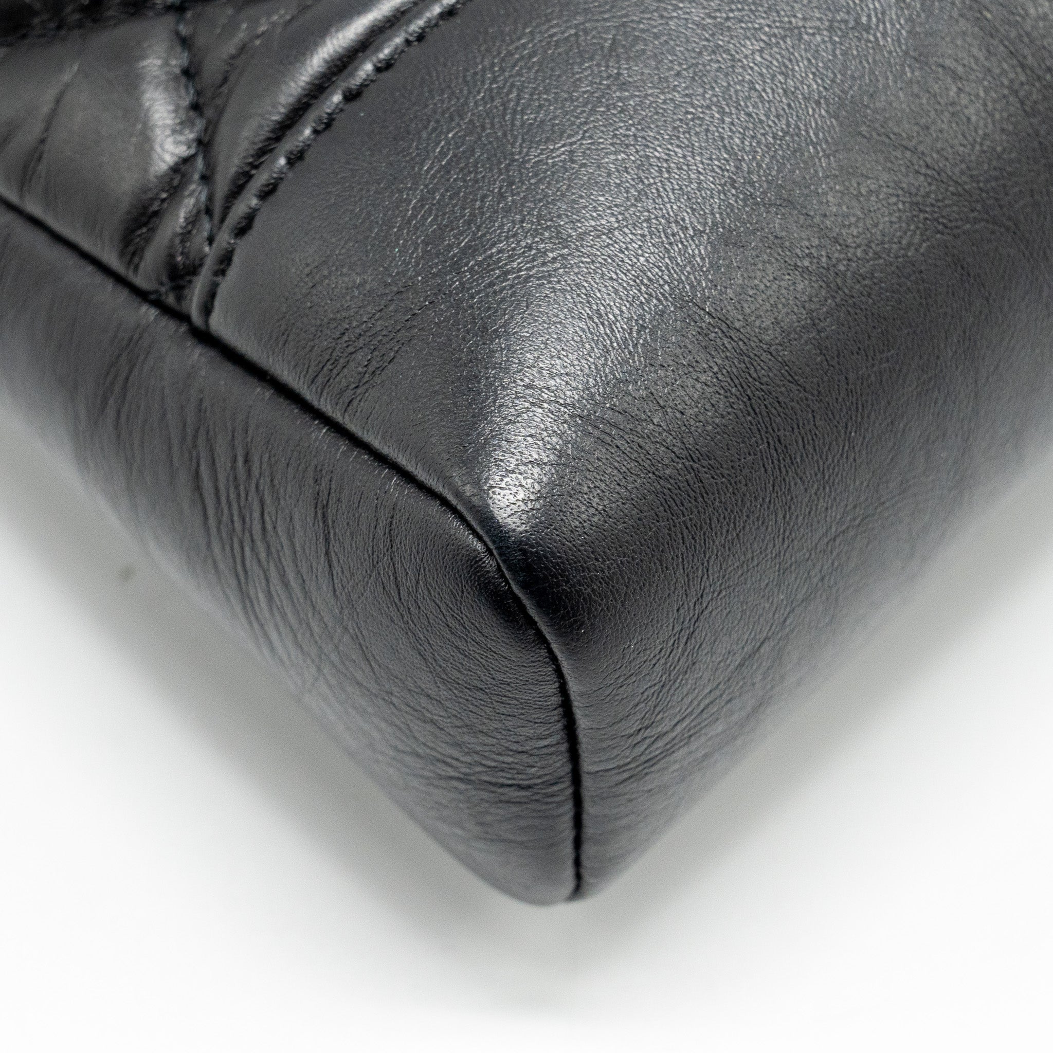 Chanel Mini 31 Bag Calfskin Black L (Microchip)
