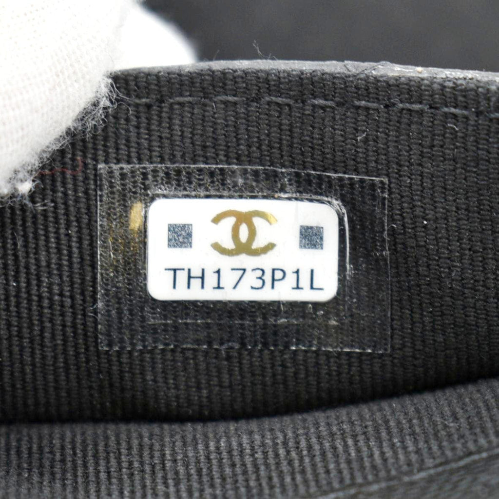 CHANEL CC Flap Quilted Caviar Leather Card Holder Black
