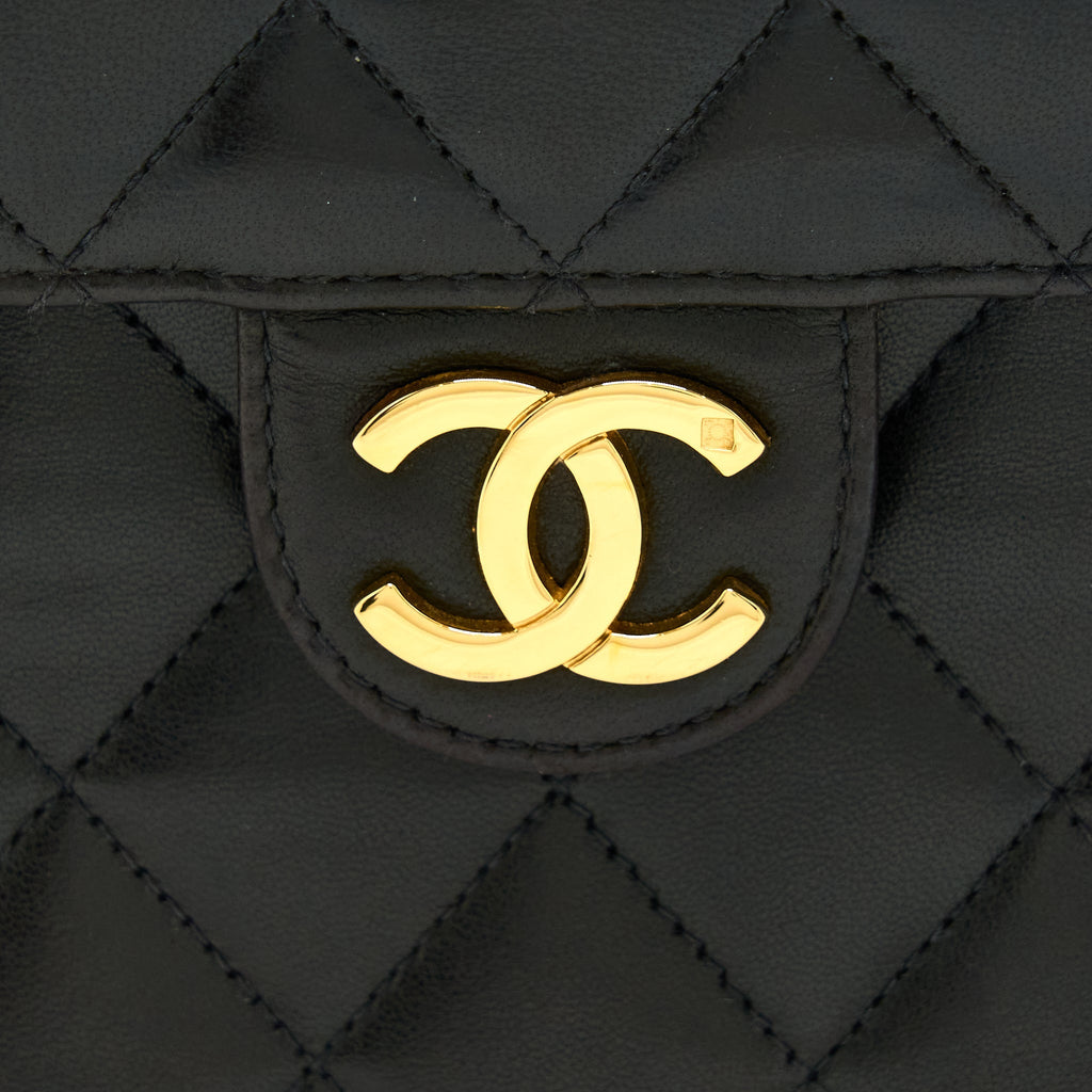 Chanel Vintage Flap Bag Lambskin Black