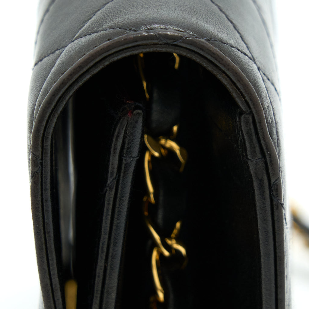 Chanel Vintage Flap Bag Lambskin Black