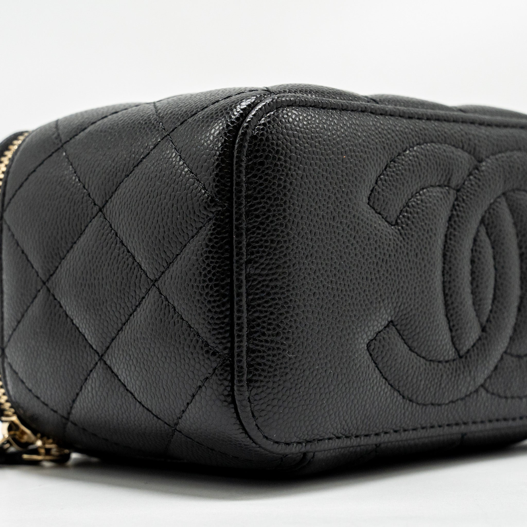 Chanel Long Vanity with Chain Caviar Black L (microchip)