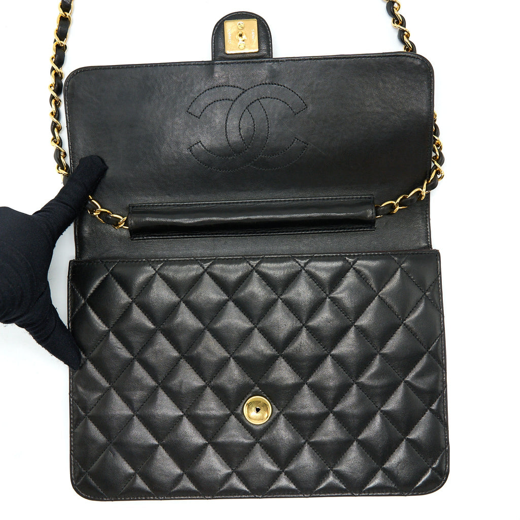 Chanel Vintage Flap Bag Lambskin Black