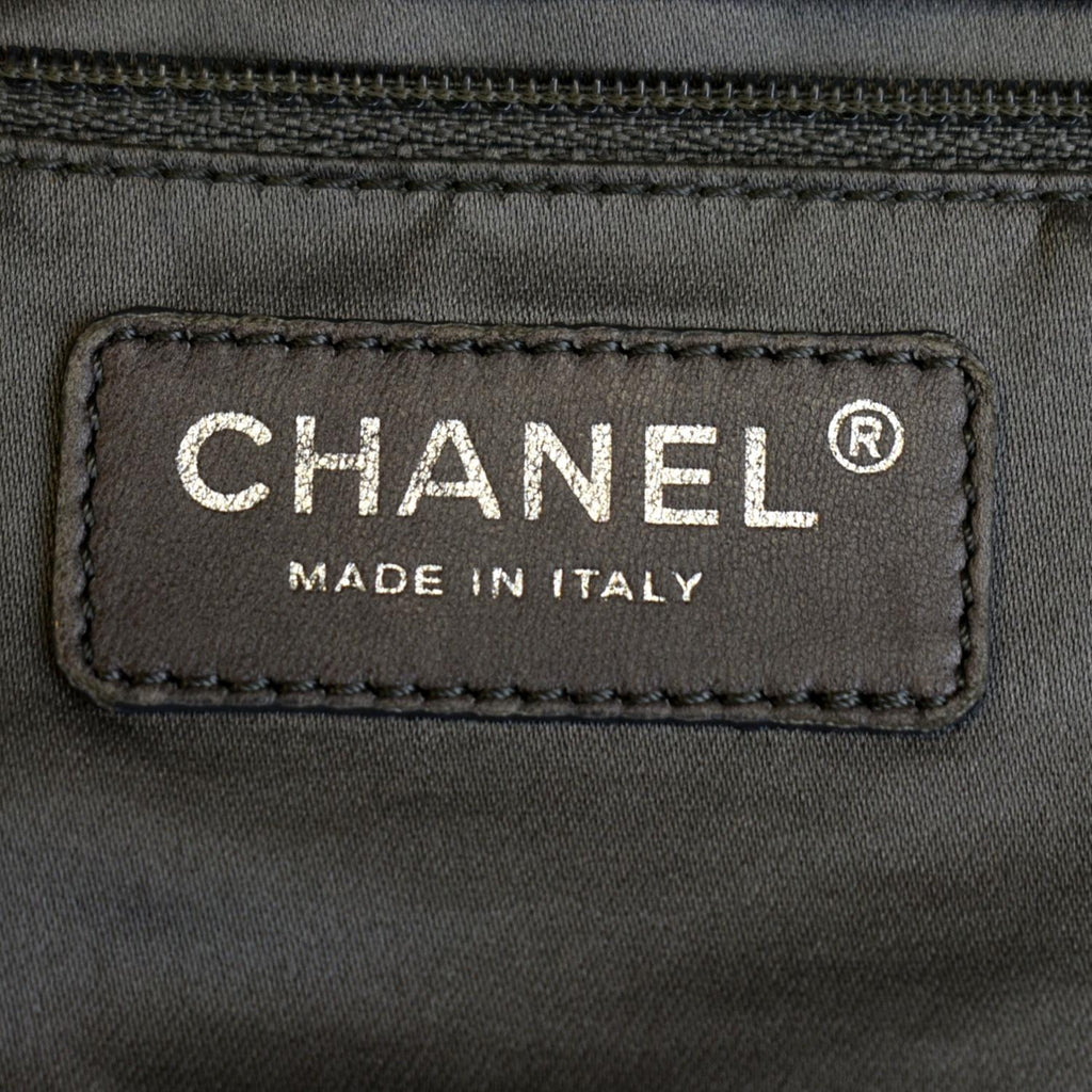 CHANEL Camellia Embossed Vinyl Leather Shoulder Bag Bag Black