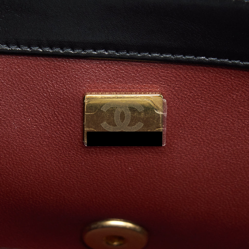 Chanel 21A Gold Crush Flap Bag Calfskin Black