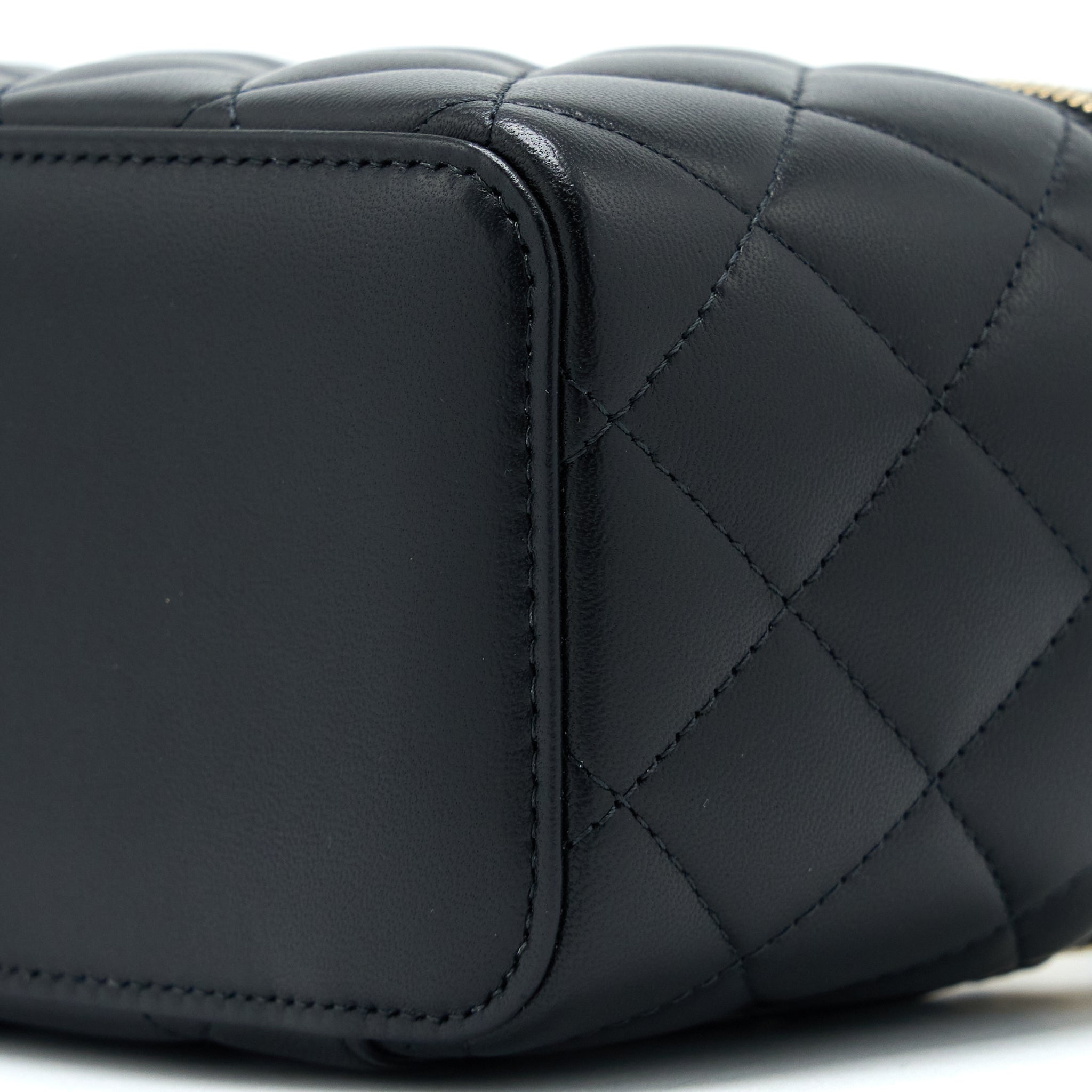 Chanel Pearl Crush Long Vanity Lambskin Black