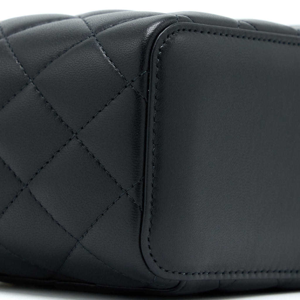 Chanel Pearl Crush Long Vanity Lambskin Black