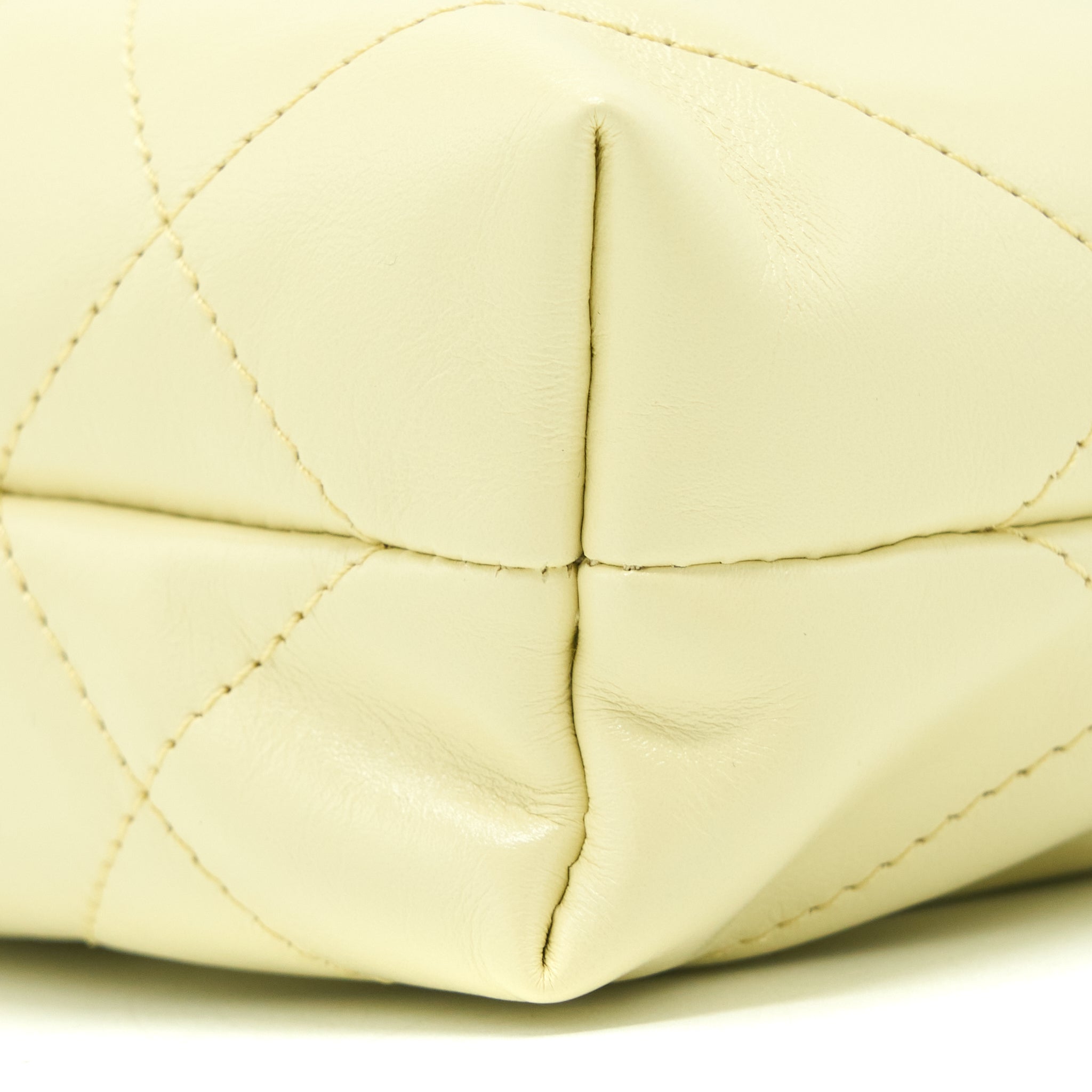 Chanel 23S Mini 22 Bag Shiny Calfskin Light Yellow  (Microchip)