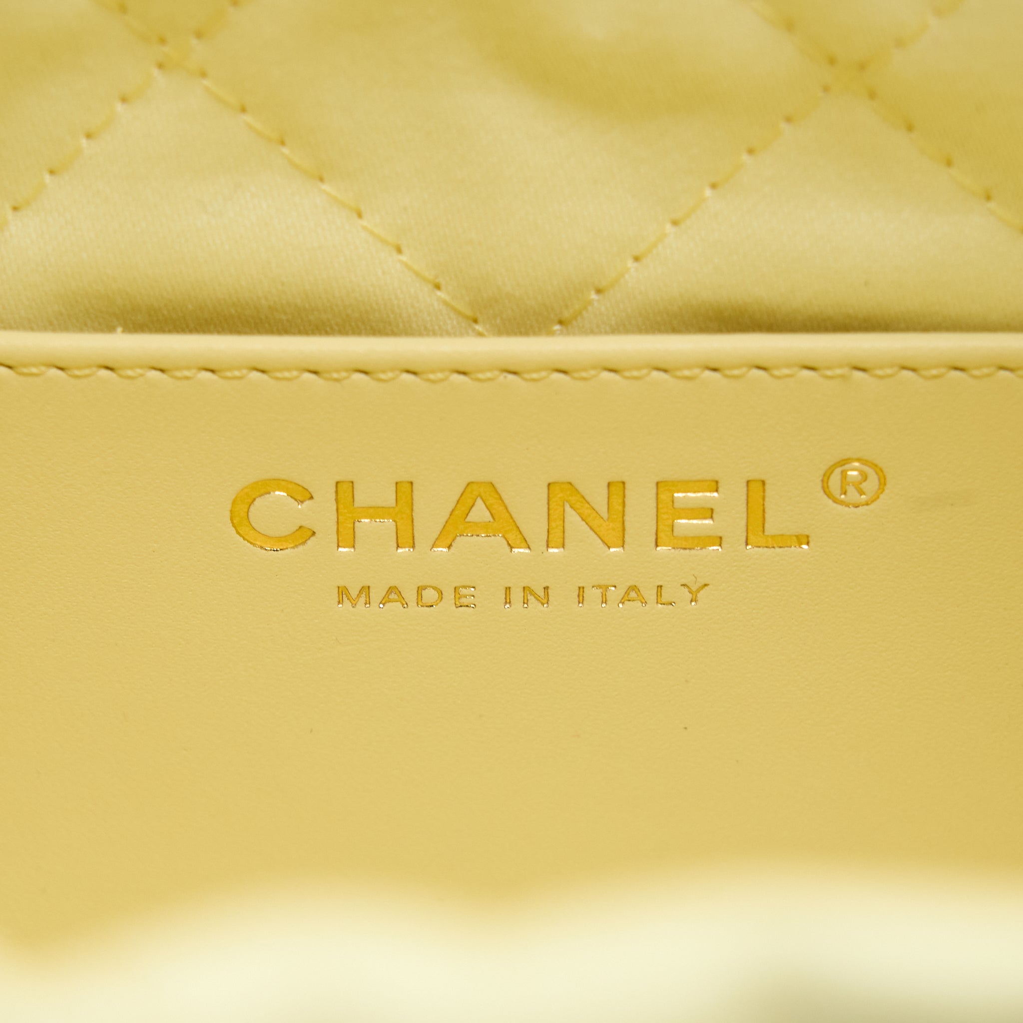 Chanel 23S Mini 22 Bag Shiny Calfskin Light Yellow  (Microchip)